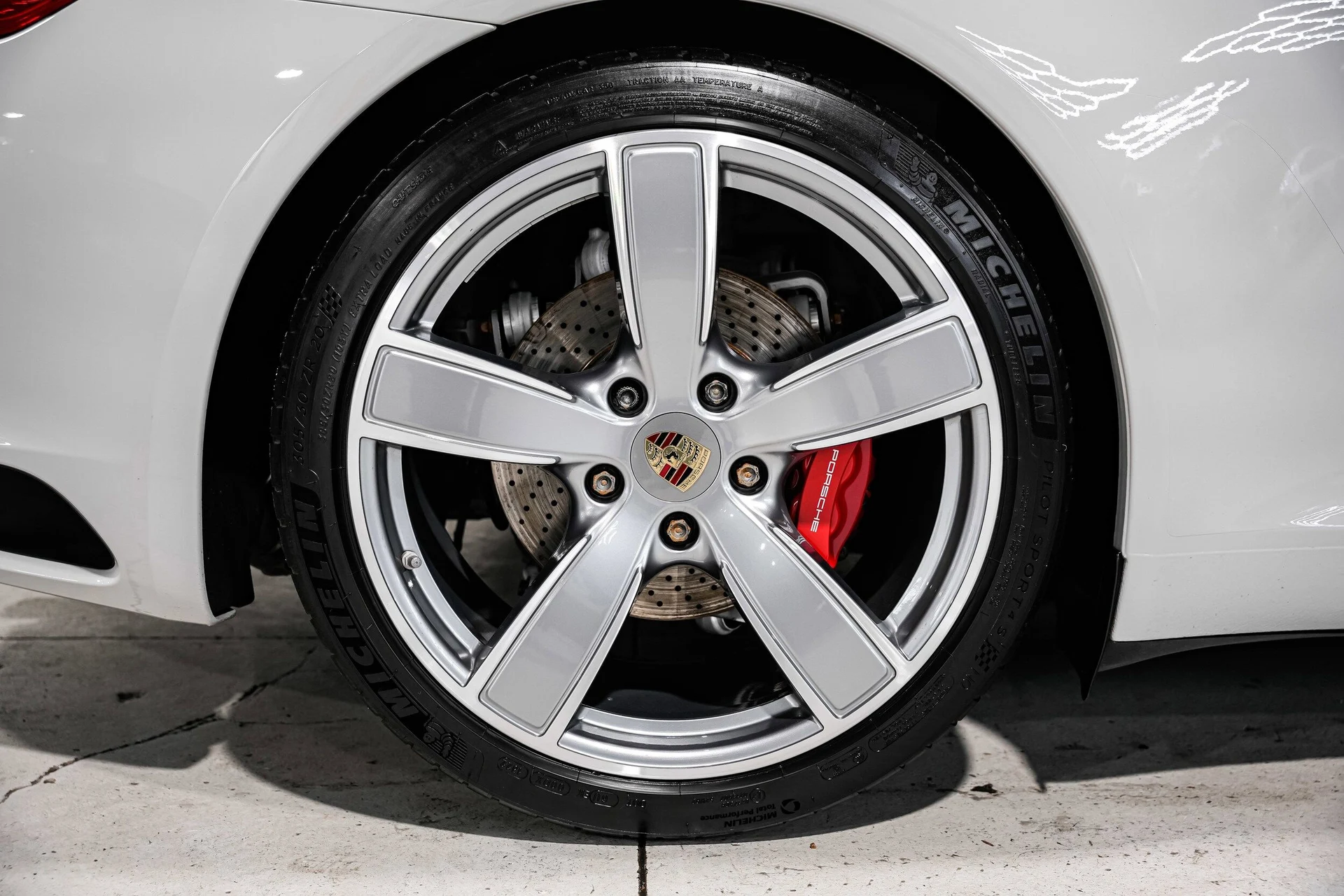 mph045_96097475_0dfd12c402dde592ea99ebc47454a6c6x_cb3c7a673b