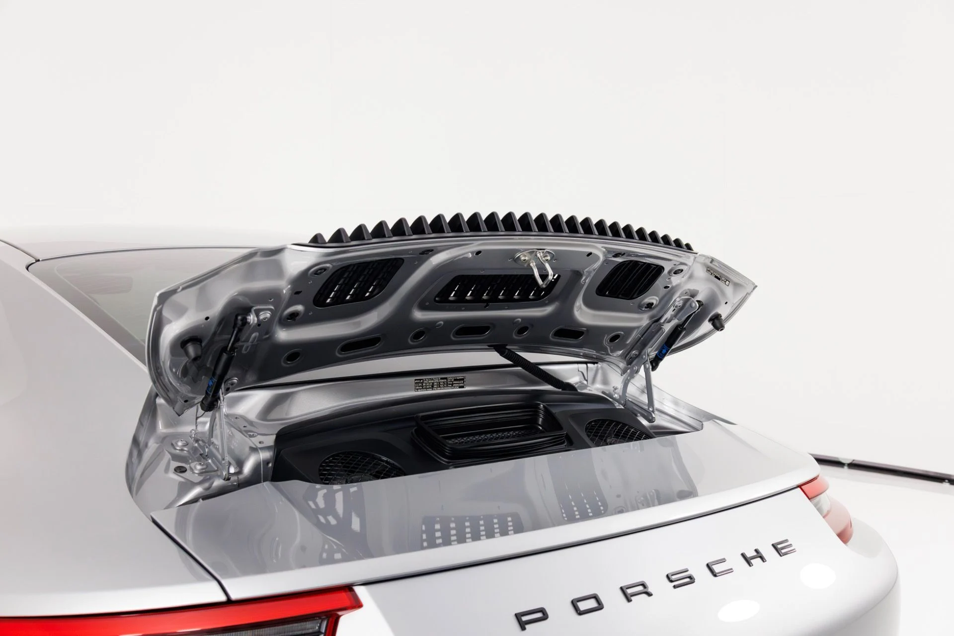 mph045_962416275_Used_2017_Porsche_911_Carrera_S_1769117493_04f32754d7