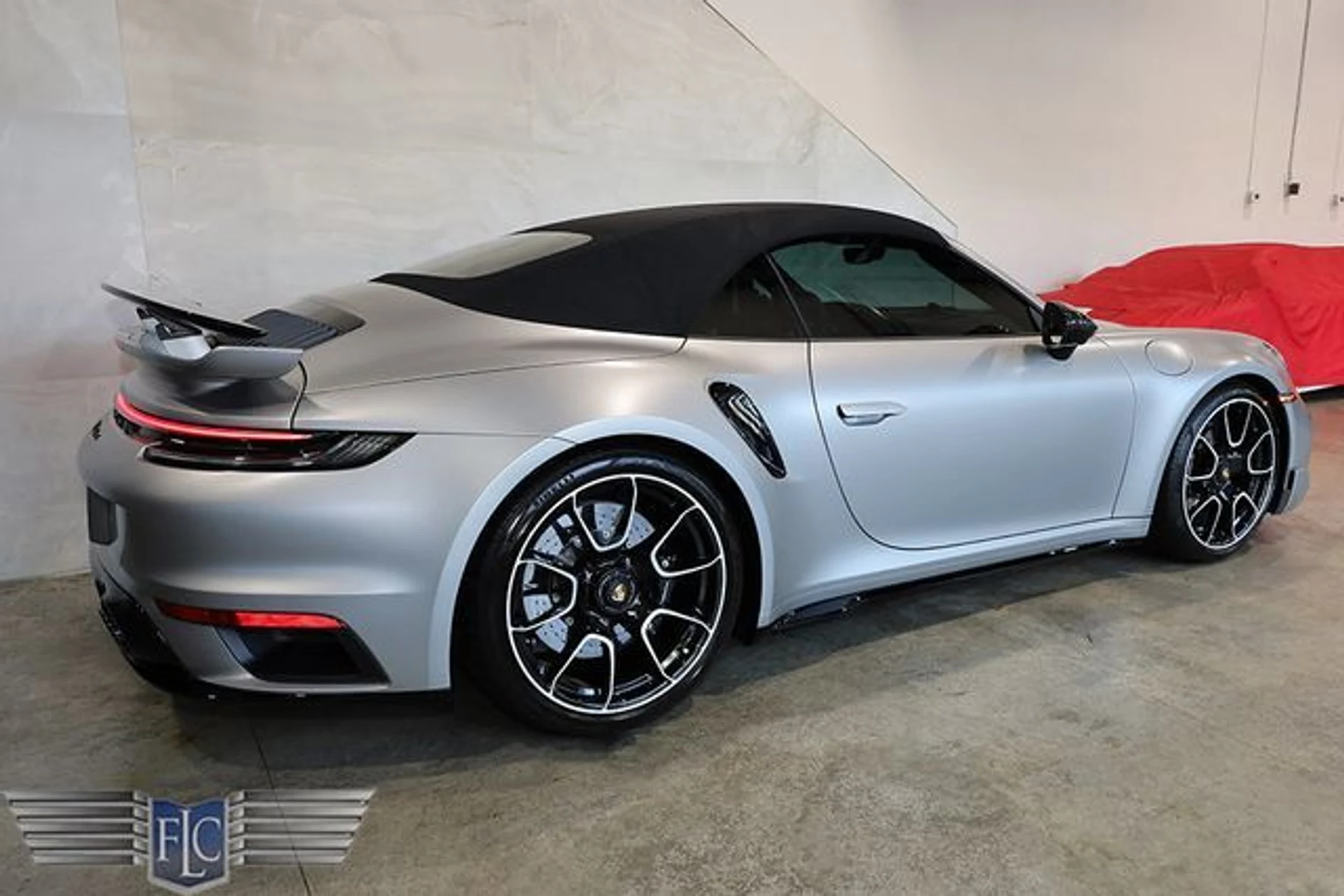 mph045_968605721_used_2025_porsche_911_turboscabriolet_9689_23063481_50_640_88dc8f6c48