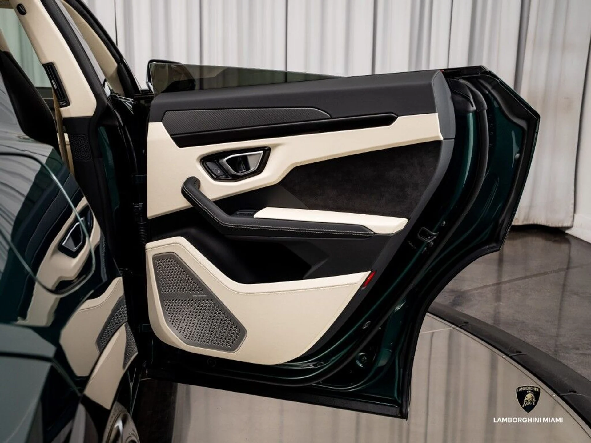 mph045_981050570_a93b1b689f846498f94d89983c40c1ea_07d8aece5e