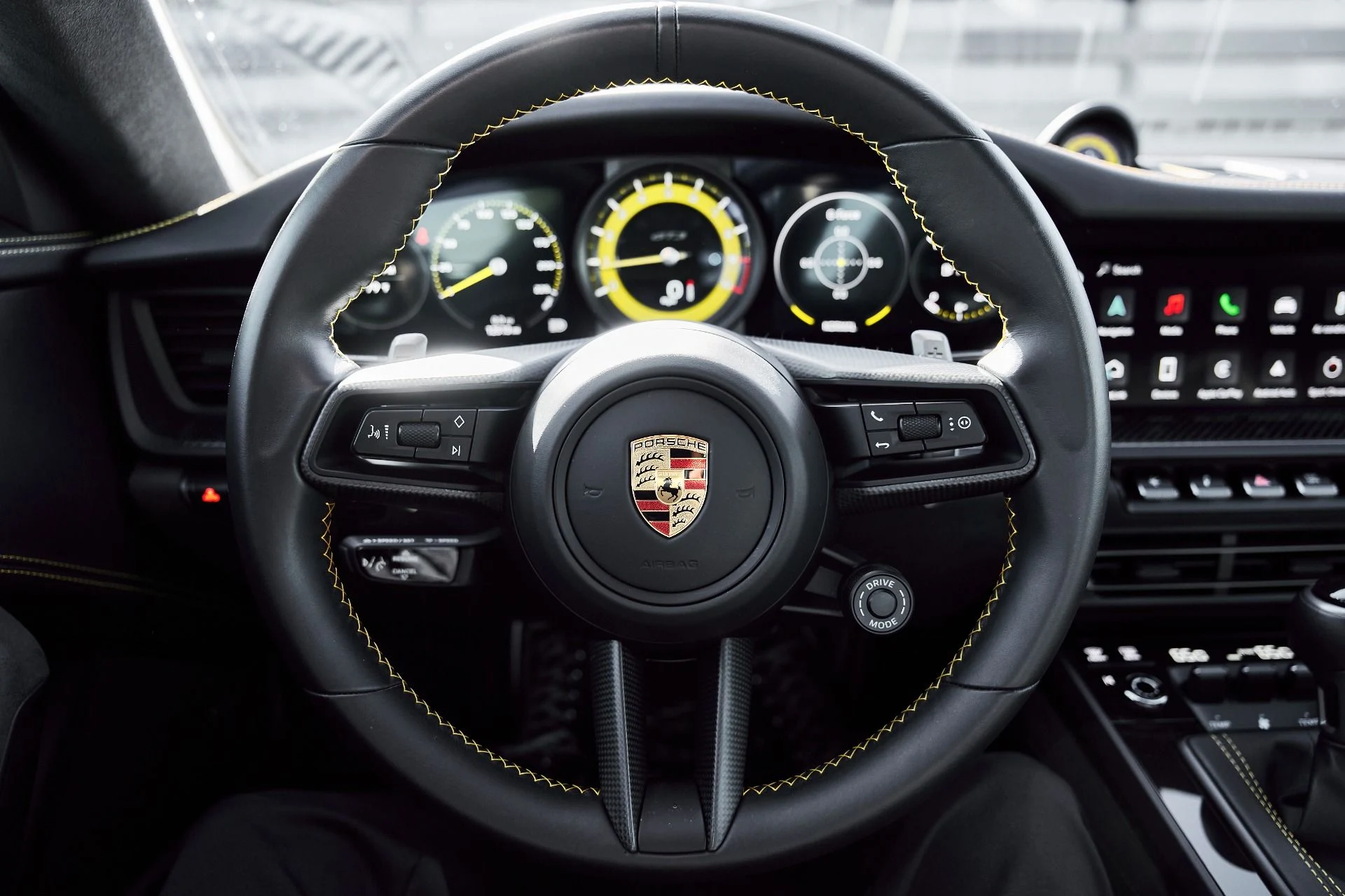 mph046_1031992737_Used_2023_Porsche_911_GT_3_1776823212_d398e0d597