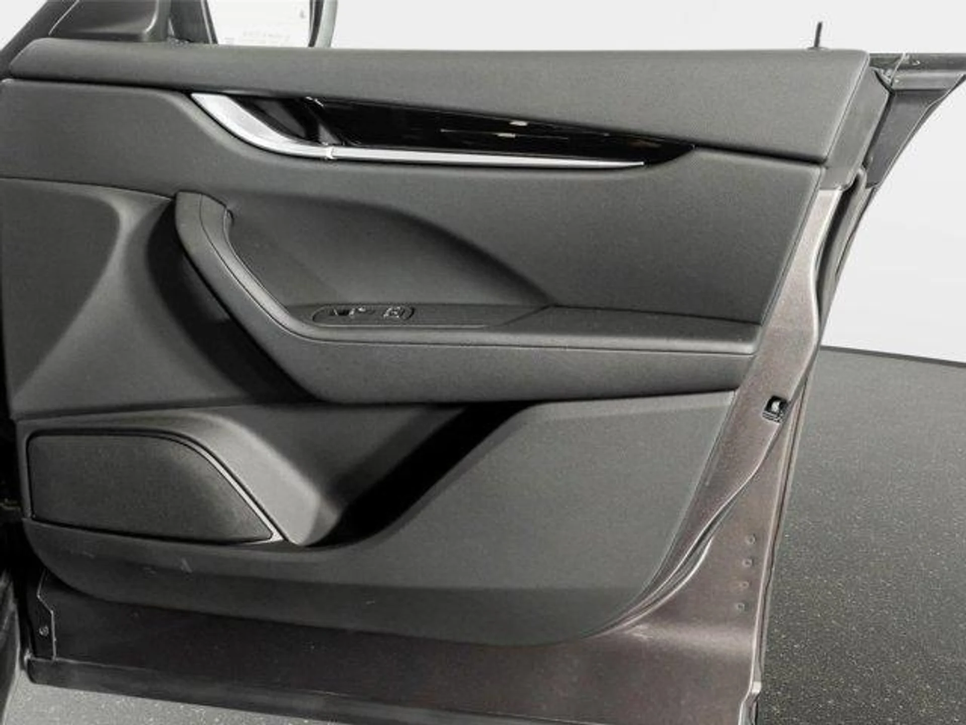 mph046_1043154102_agp_Xa_j51_s_Awb_D_Sn_Q3_Sd_FG_5_Qyg_022c5ec1f1