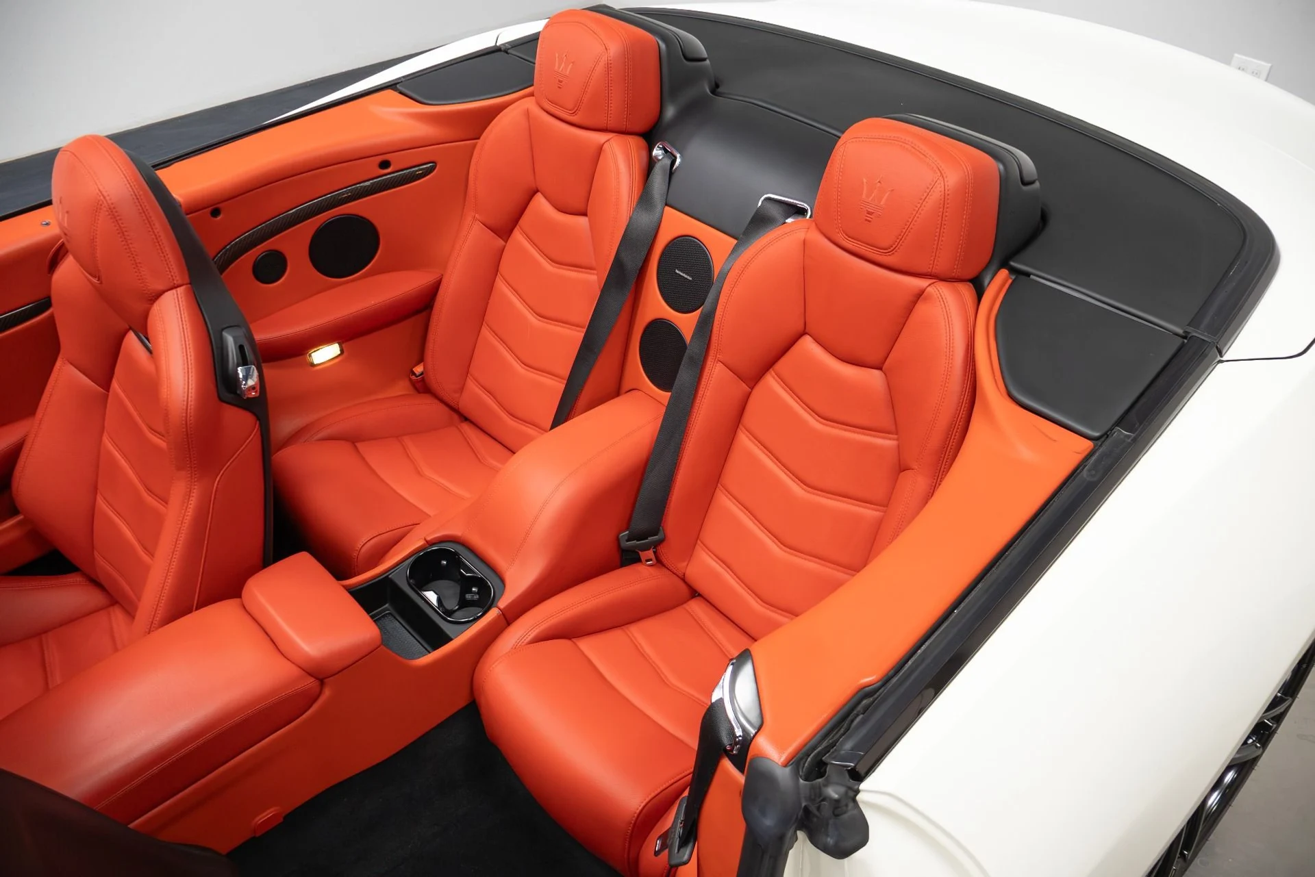 mph046_1060864997_Used_2018_Maserati_Gran_Turismo_1761598740_a3fb41adc3