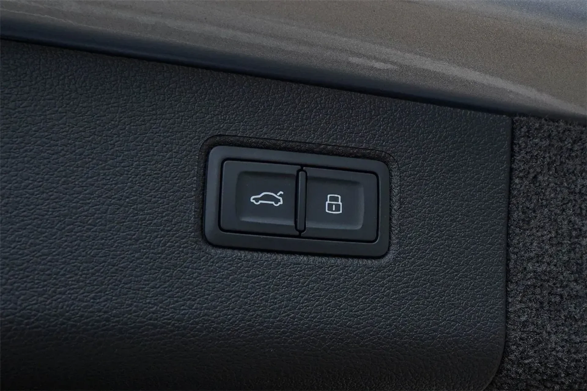 mph046_1060921954_eb25a2a9cdf34303ac491e230aa924f5_55812ce053