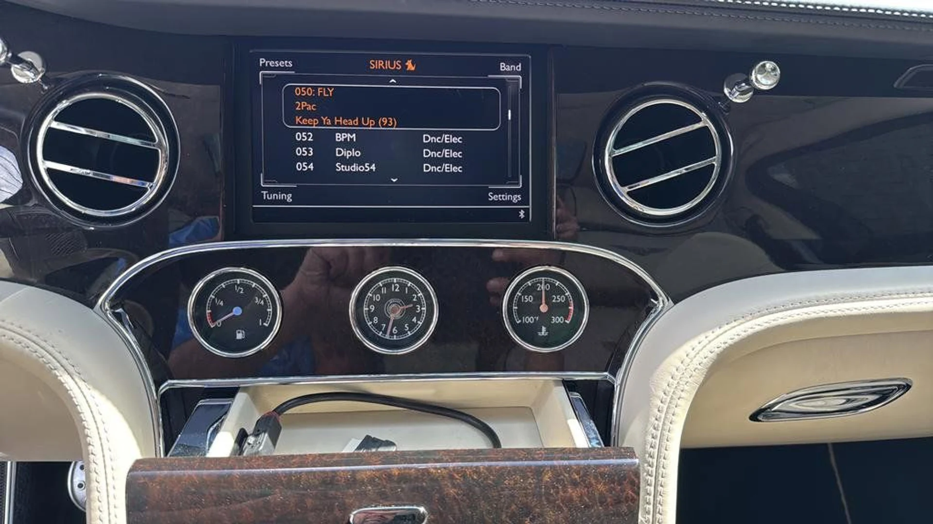 mph046_106123870_b5f84c6b0562468885fd6a2f24f244f5_fbe8038d41