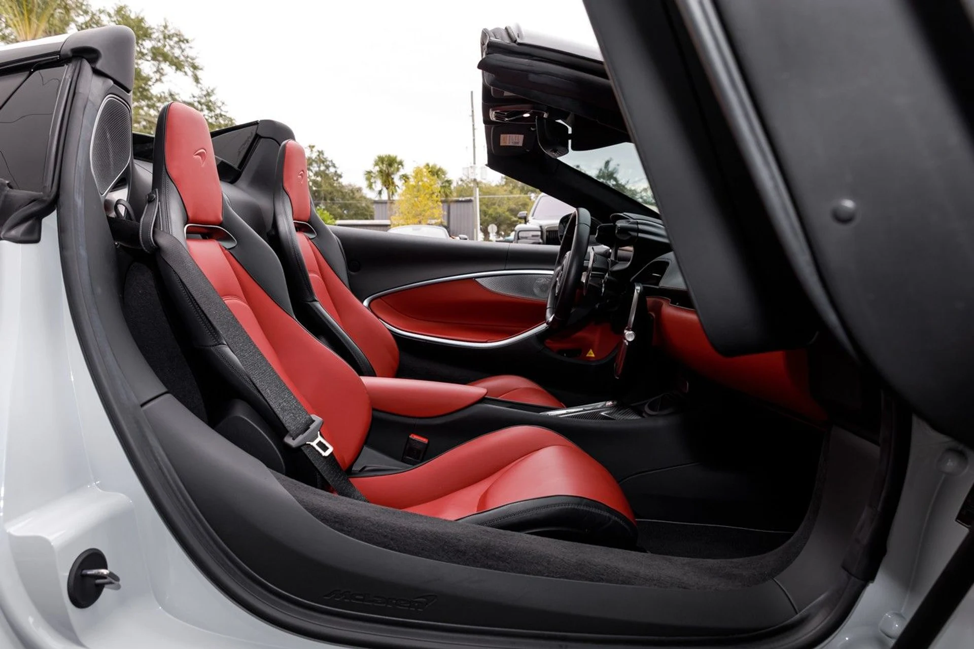 mph046_1089210878_446_p47_l_30f6a939c5