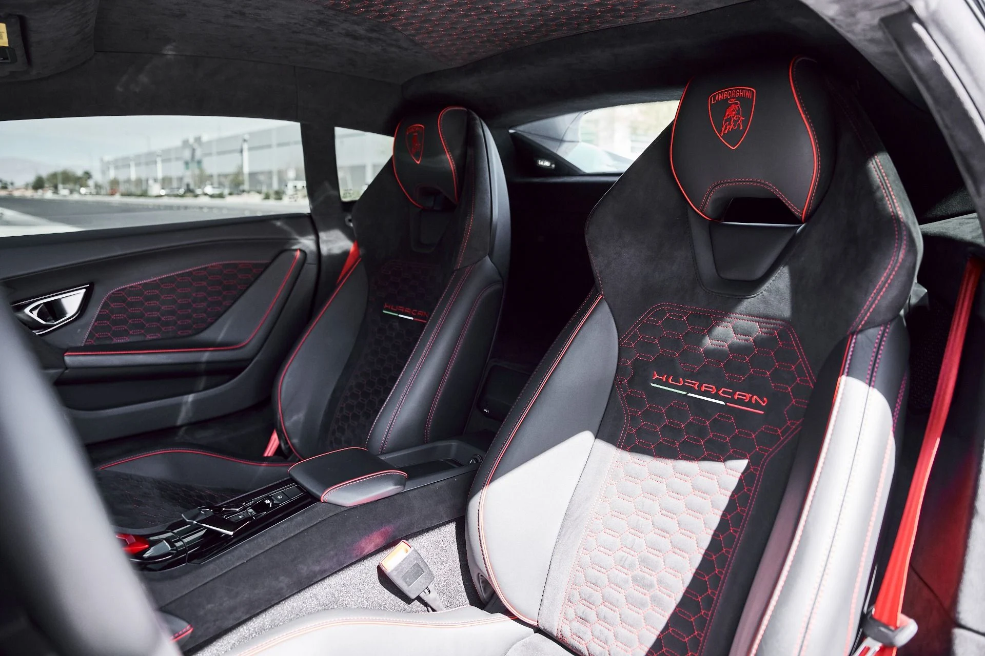 mph046_1117131508_Used_2023_Lamborghini_Huracan_Tecnica_Base_1773532154_66ddf77f0f