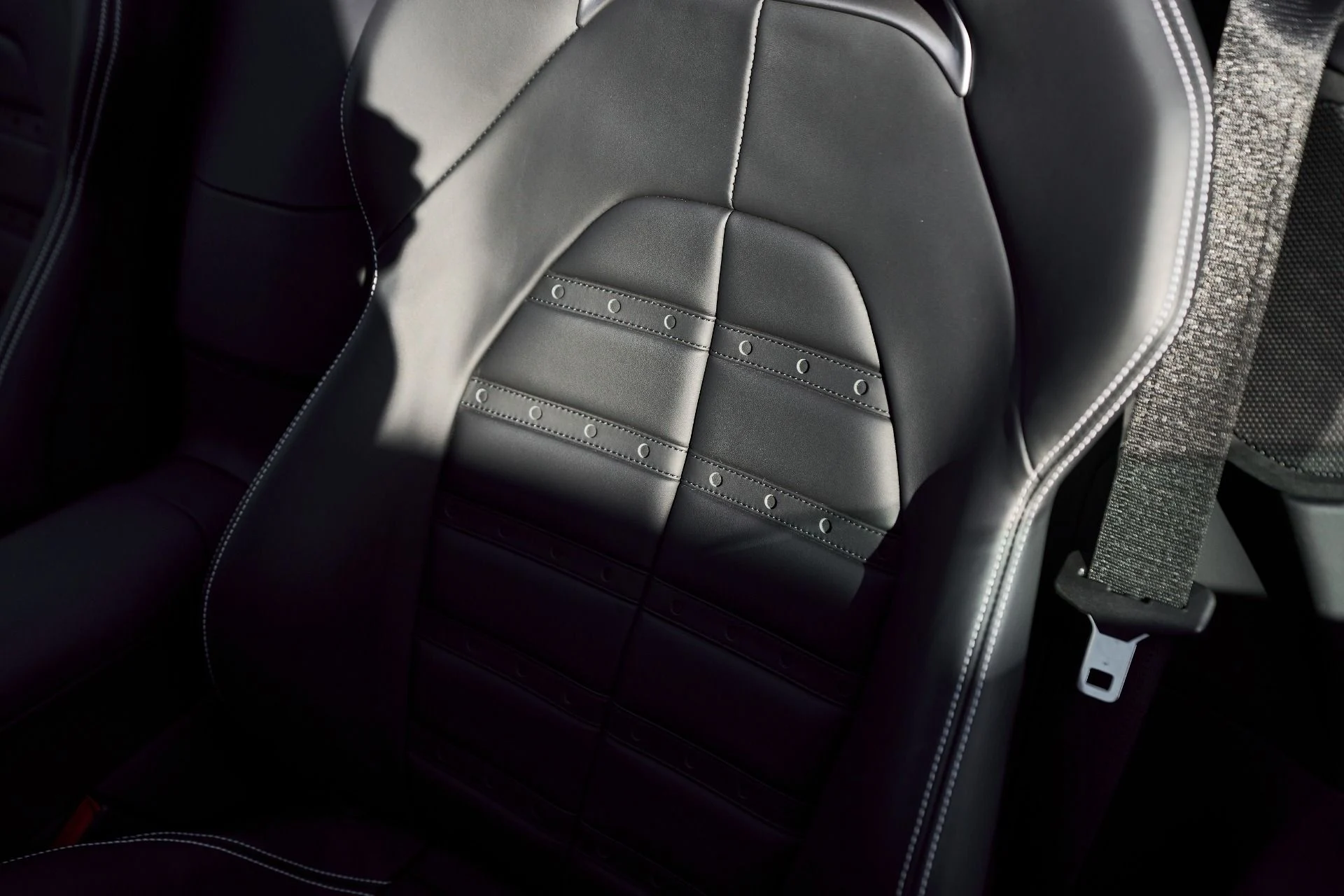 mph046_1127785203_Used_2025_Ferrari_SF_90_Spider_1764059296_e48b31d85e