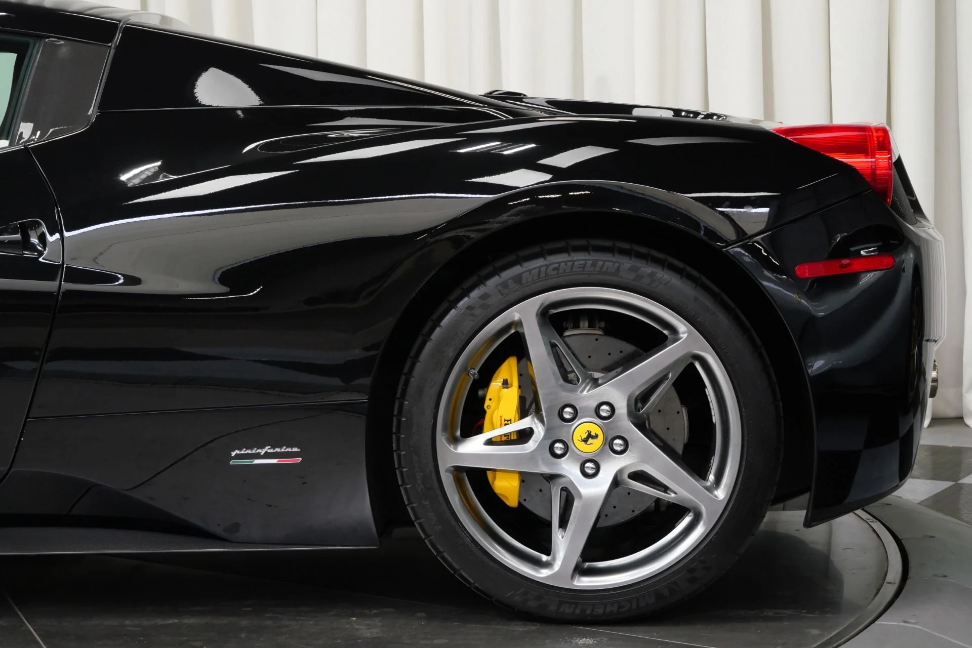 mph046_1131564188_Used_2013_Ferrari_458_Spider_1758308193_95e1e65dda