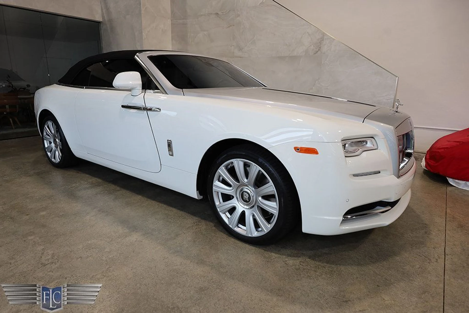 mph046_1136855702_used_2017_rolls_royce_dawn_convertible_9689_23039198_47_1024_646c32d0c6