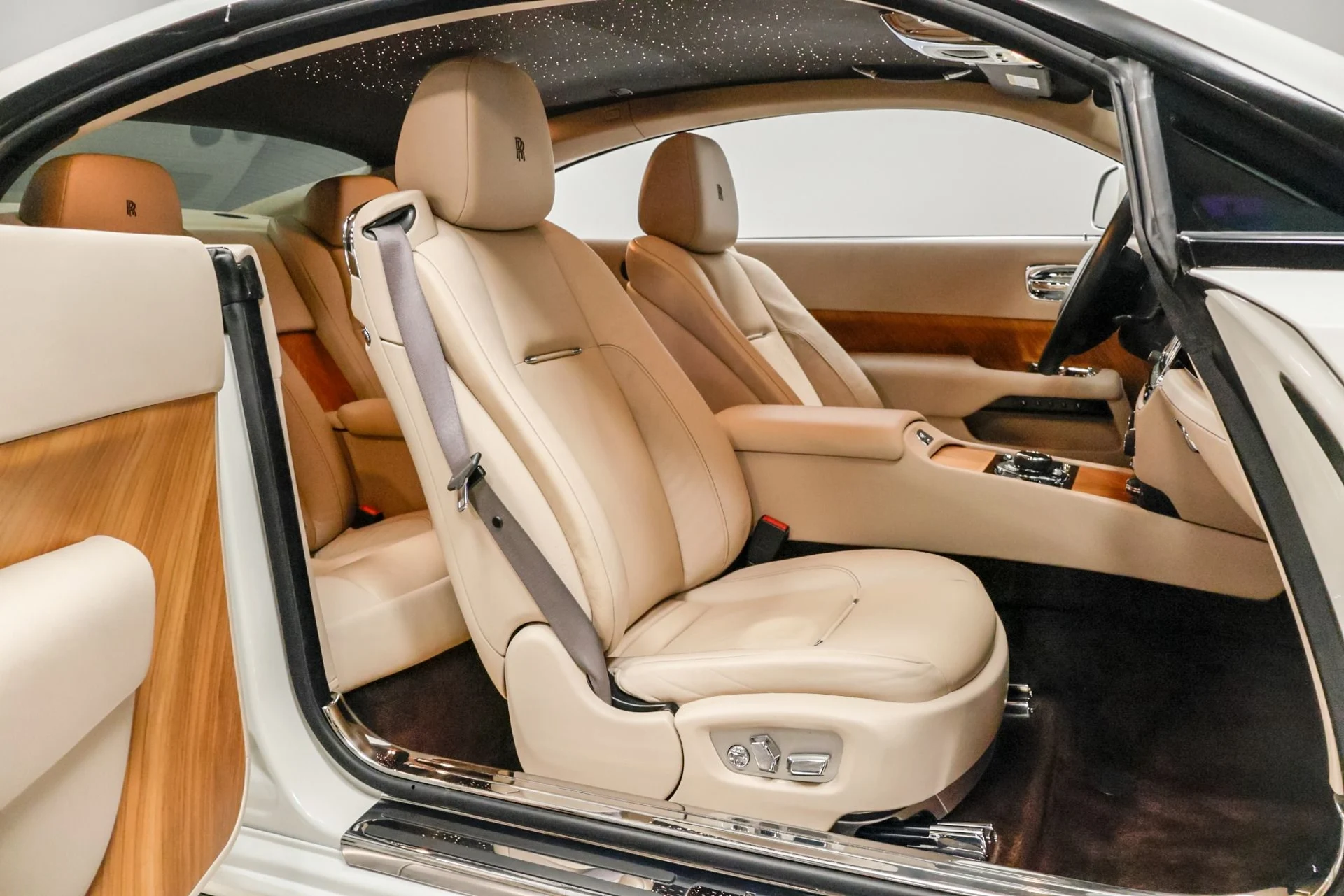 mph046_1139879270_Used_2014_Rolls_Royce_Wraith_1761229895_f90511565b