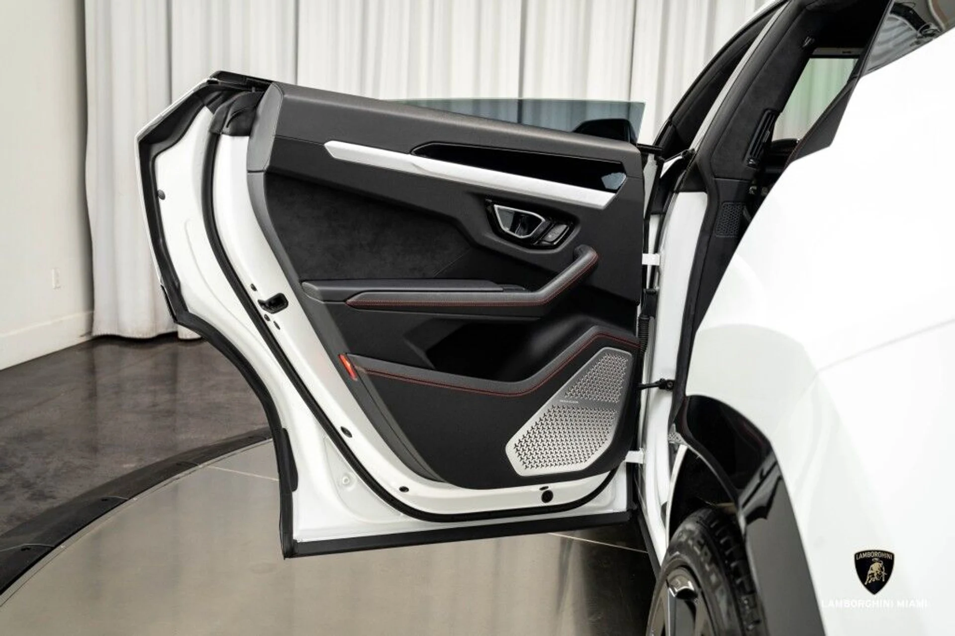 mph046_119400541_e00918dcd9832306359c02f6a2e67fbf_ba6f301f6b