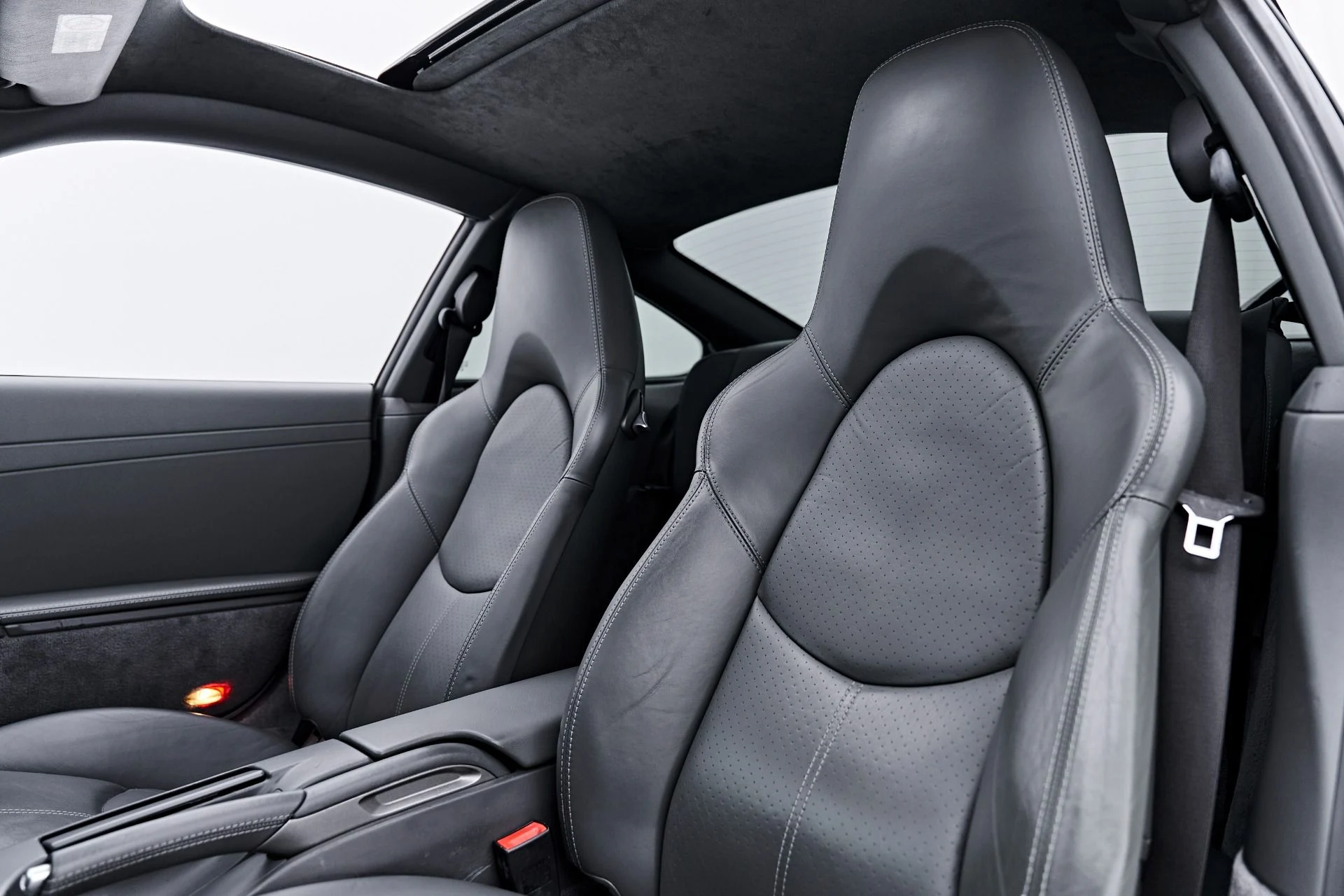 mph046_1204017203_Used_2005_Porsche_911_Carrera_S_1791837343_96237eeb84