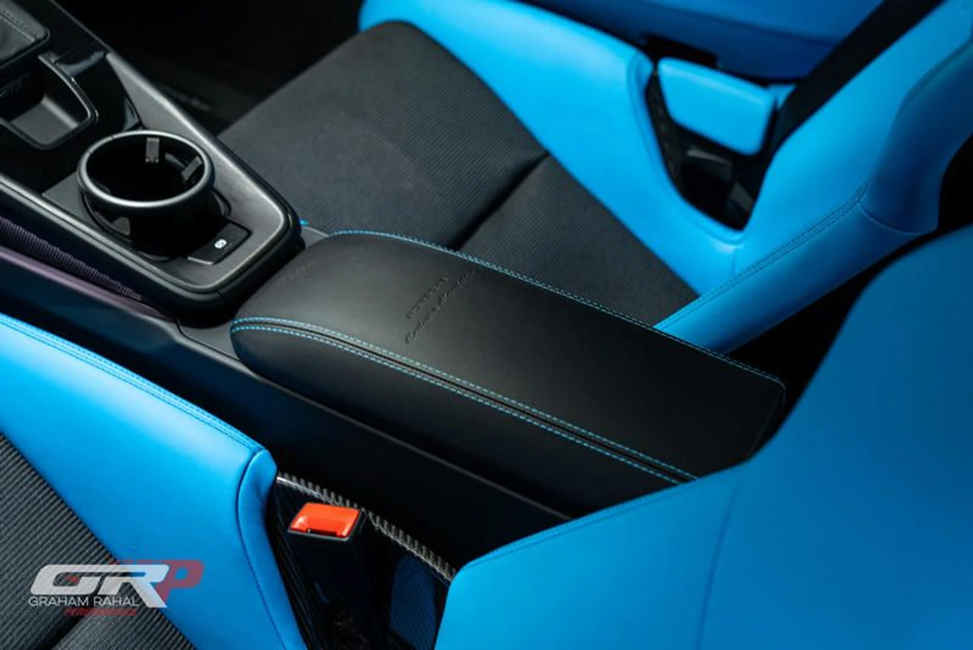 mph046_1205022268_18_D8_FFFF_4_D1_B_4_C4_E_835_D_5157_E6768_CC_4_abb9422e3a