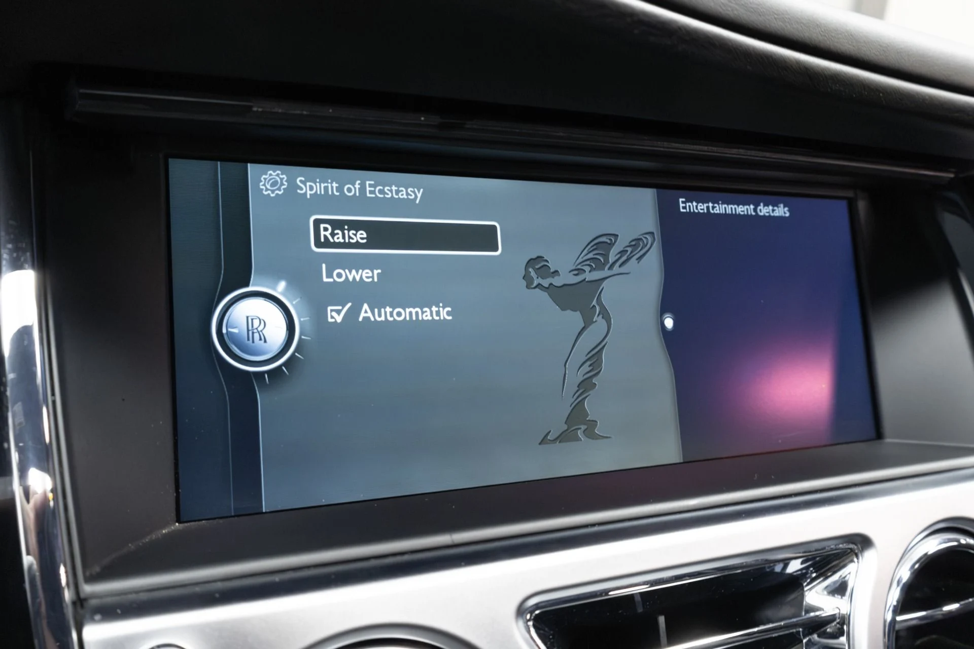 mph046_120585357_Used_2011_Rolls_Royce_Ghost_Base_1762877304_77388a6e66