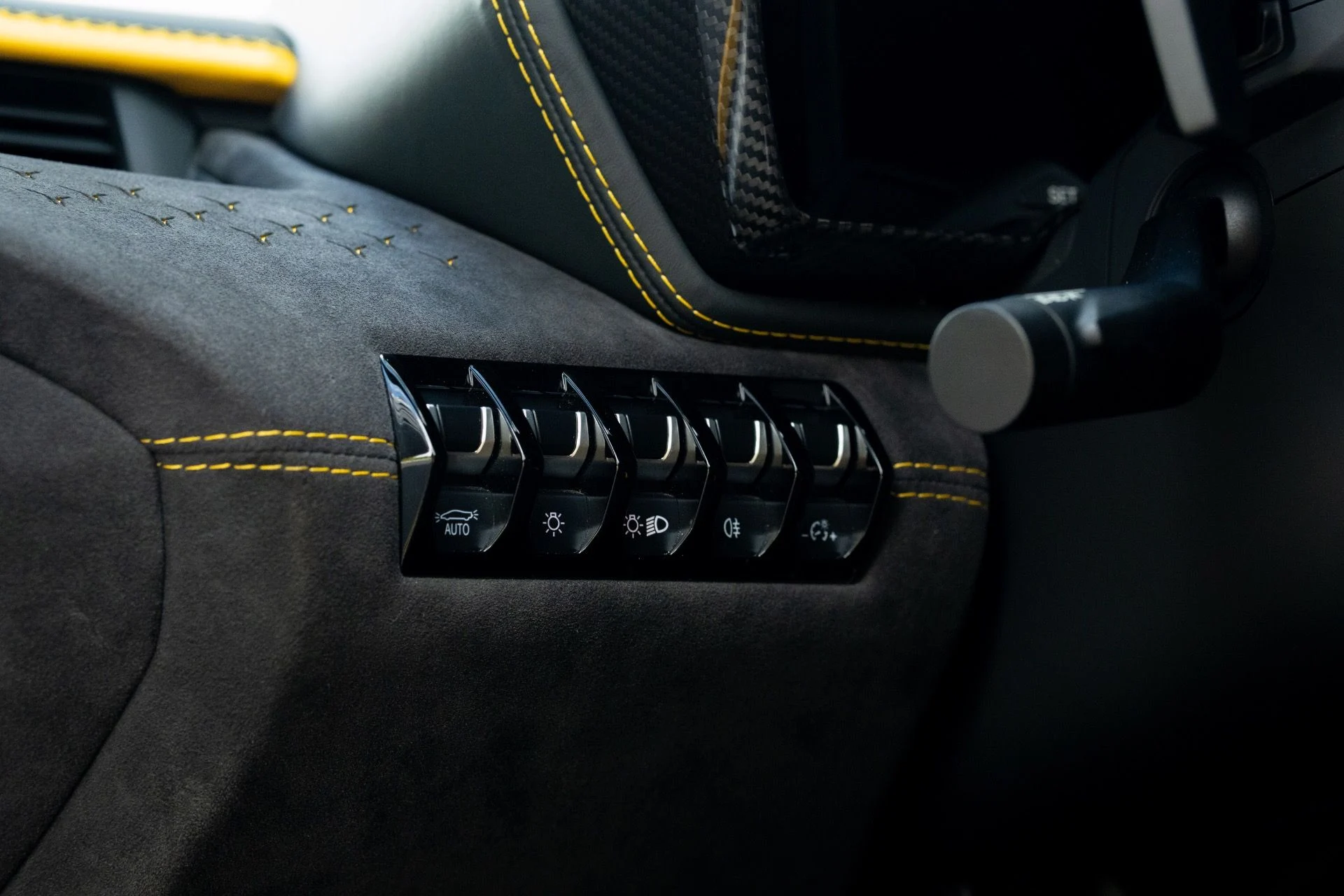 mph046_1223516585_Used_2022_Lamborghini_Aventador_LP_780_4_Ultimae_1757714109_10b5424843