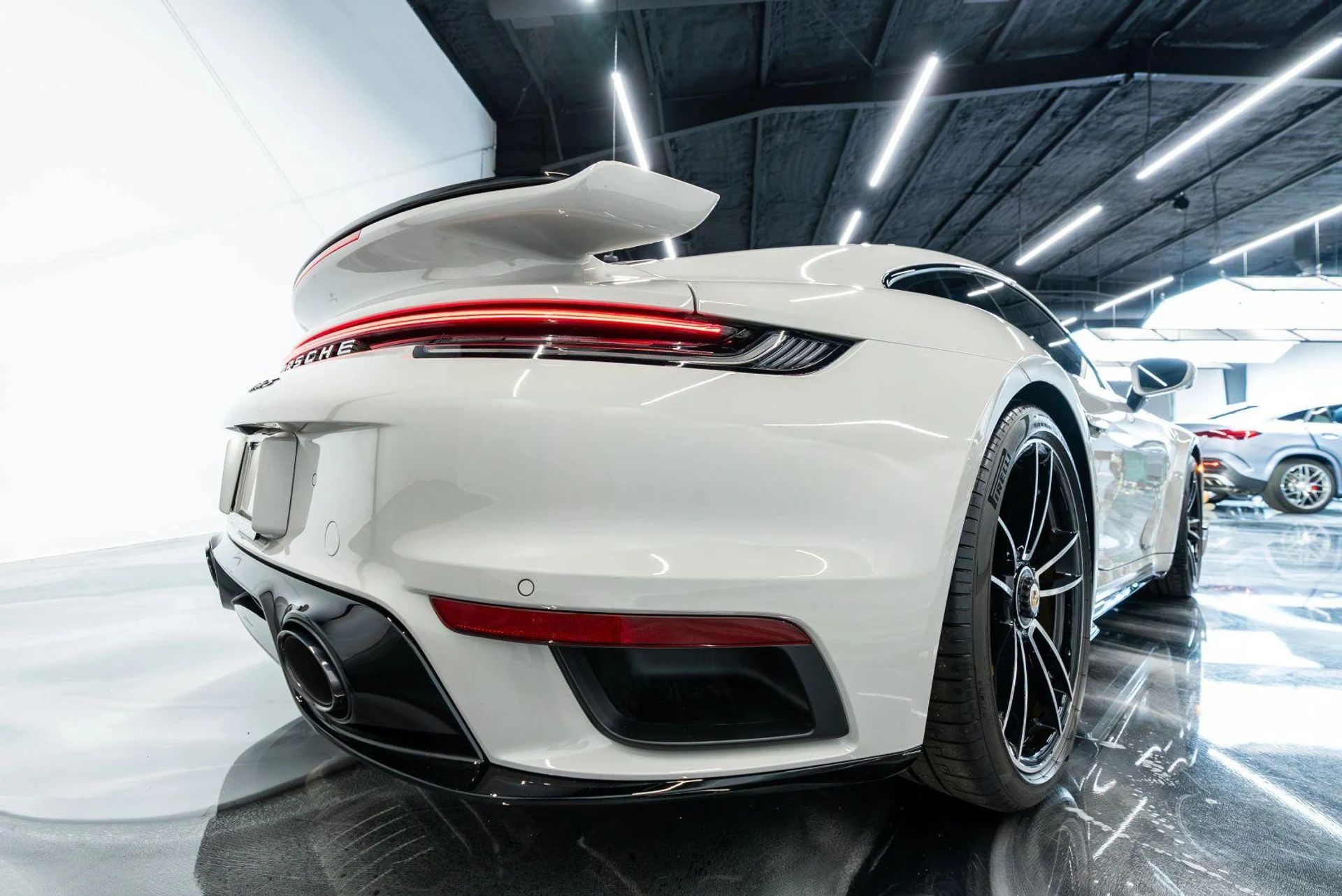 mph046_1224796386_Used_2024_Porsche_911_Turbo_S_Coupe_2_D_1781598416_373d5b3843
