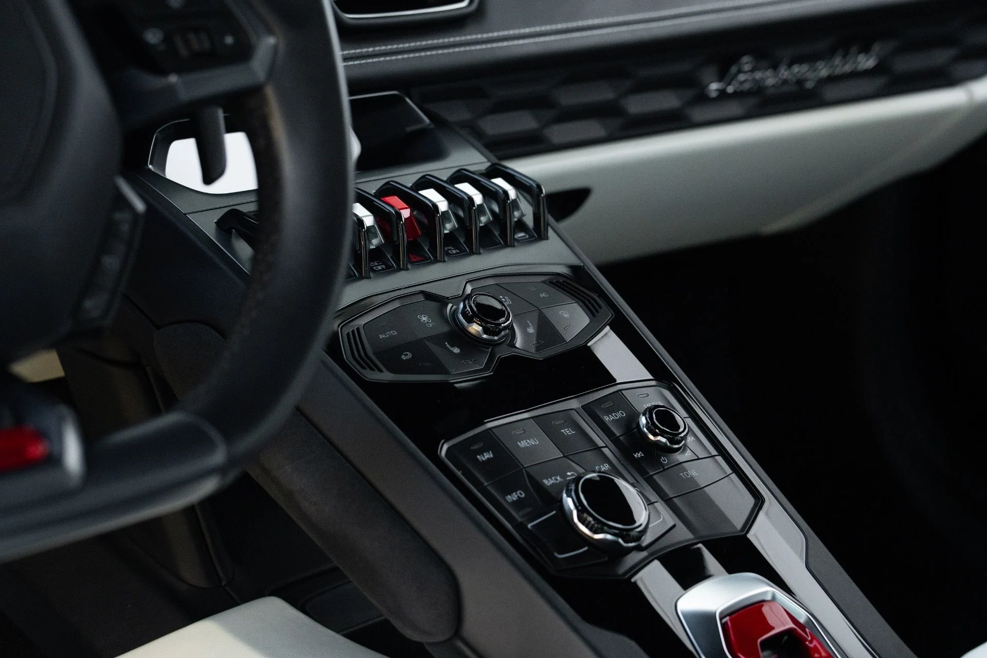 mph046_1227896417_Used_2016_Lamborghini_Huracan_LP_610_4_1771995727_61b2b18df9