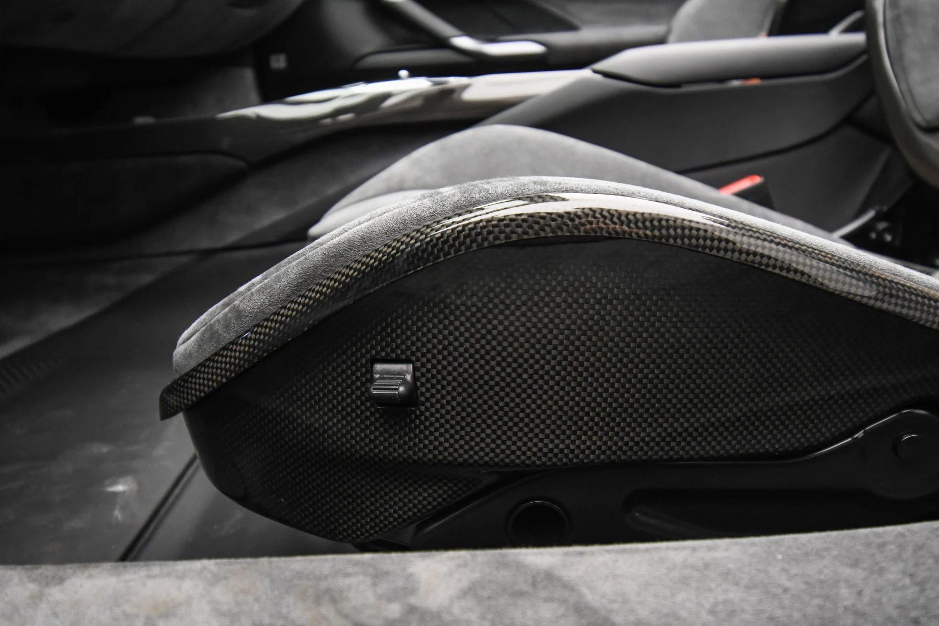 mph046_1229010314_5fdb916f806d4b978a92bfdb8acc711e_864537b2c3