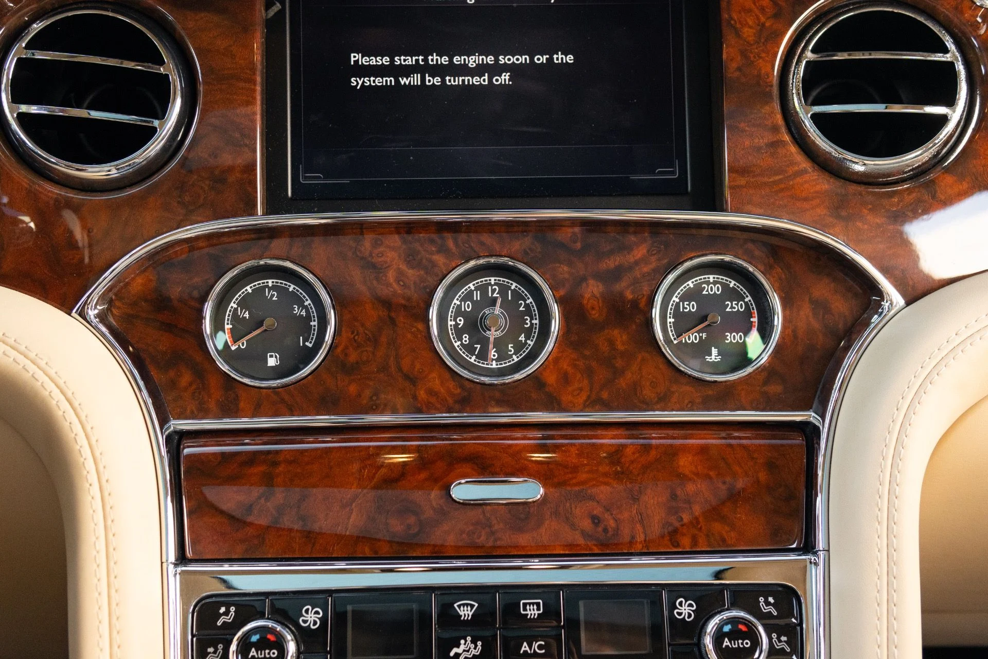 mph046_1240818863_Used_2014_Bentley_Mulsanne_1774576298_a5509b972e