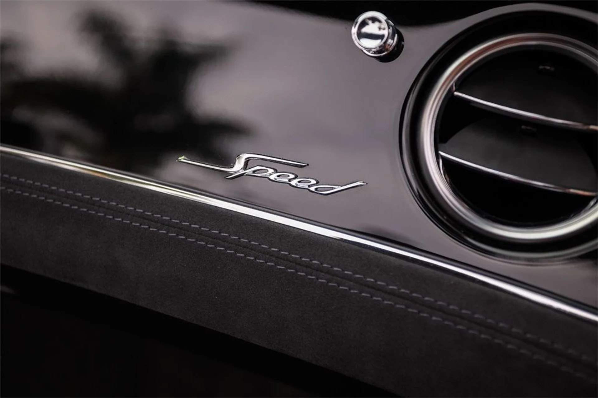 mph046_1262954555_dc094cb58d08d92f97a54af3afded286_4054332f7b