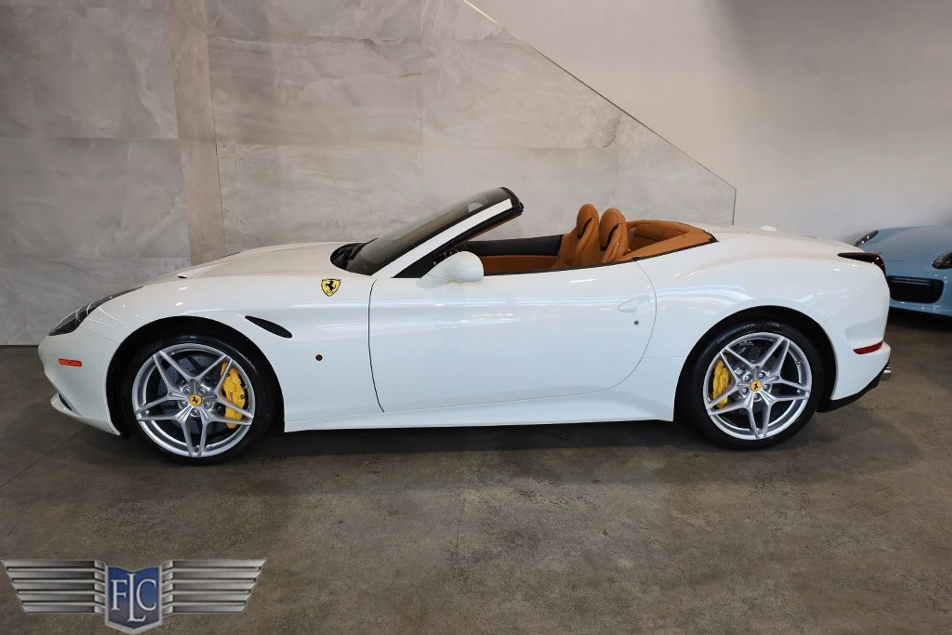 mph046_1263132612_used_2015_ferrari_california_t2drconvertible_9689_22995447_47_1024_a652497a97