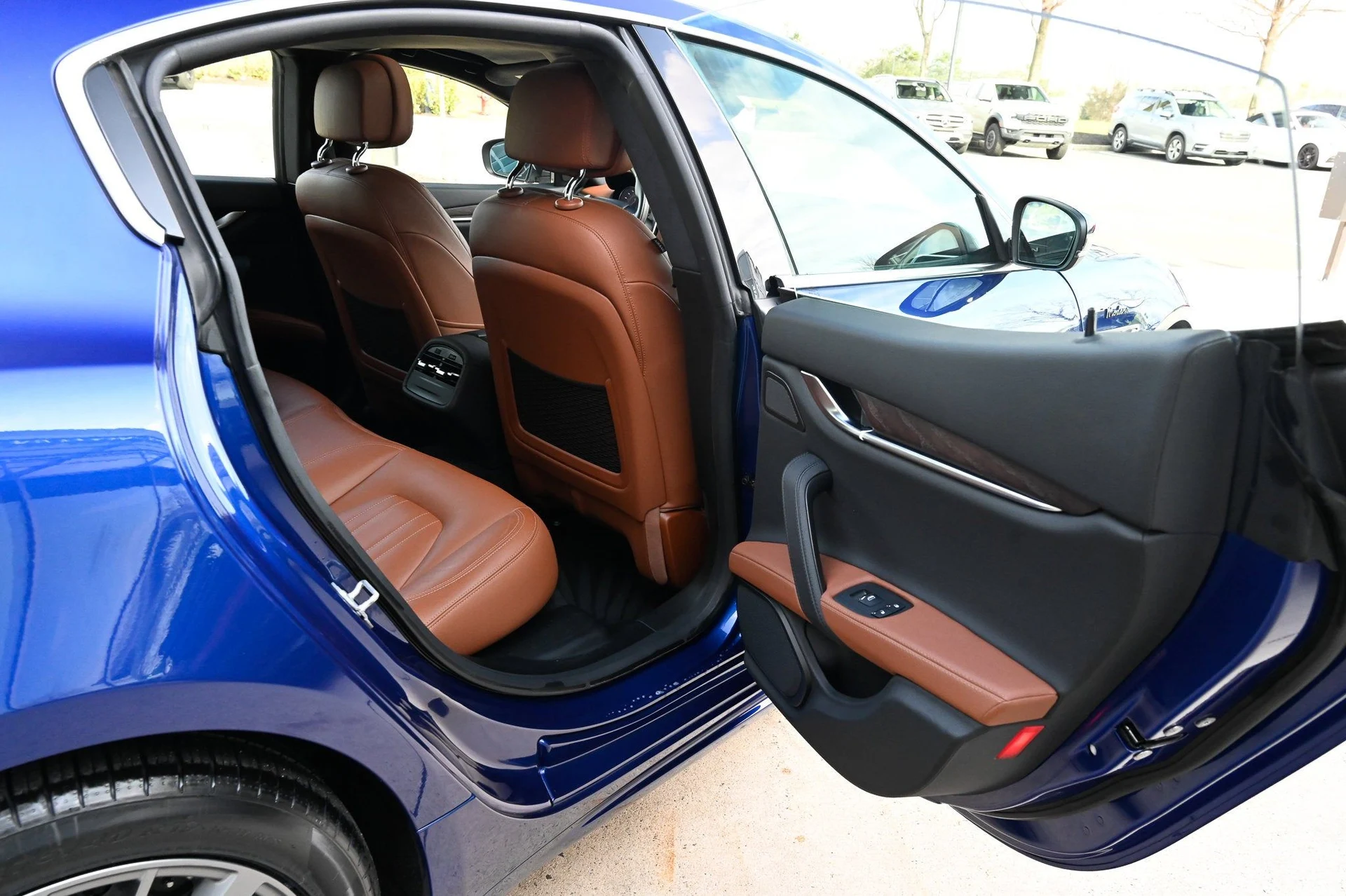 mph046_1278414845_b87e2d707870404c9ad3a4bb047a5735_d25fbc79f9