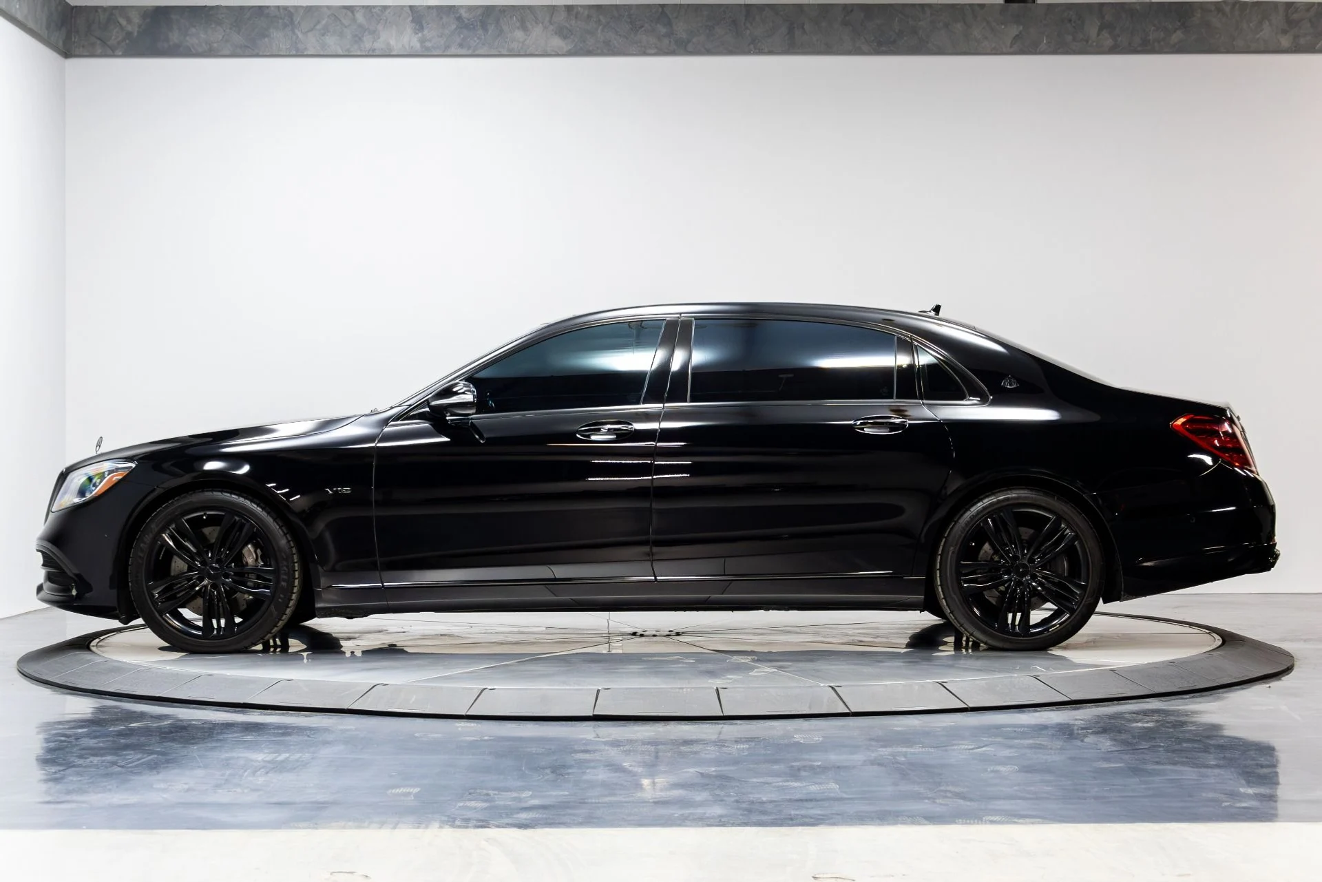 mph046_1278703782_Used_2020_Mercedes_Benz_S_Class_Maybach_S_650_1773874988_96aceb6770