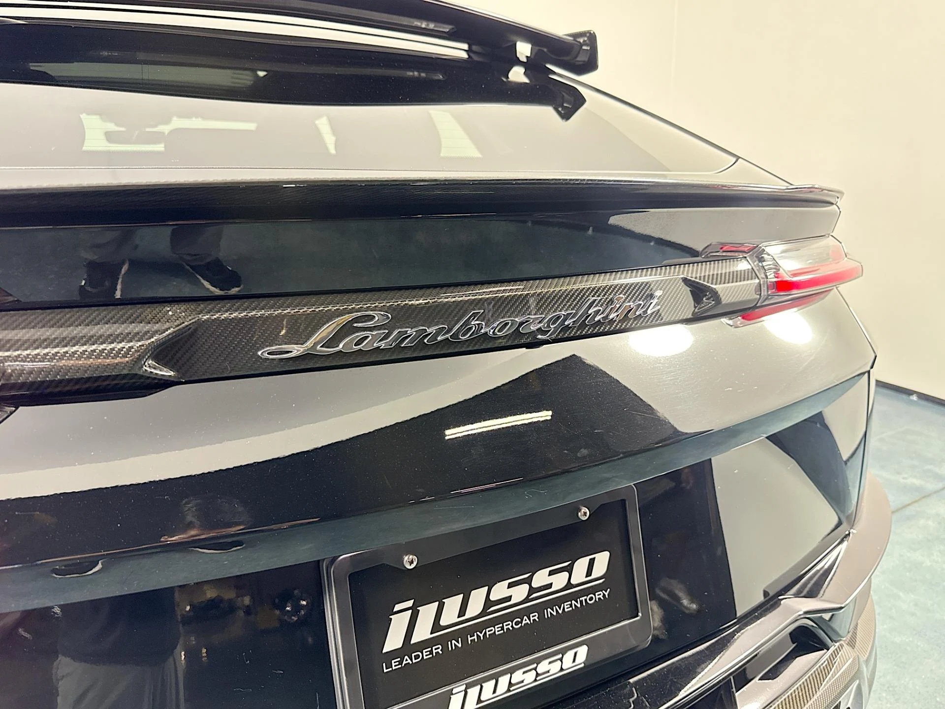 mph046_1311102692_Used_2023_Lamborghini_Urus_Performante_1783708249_fcb743c26d