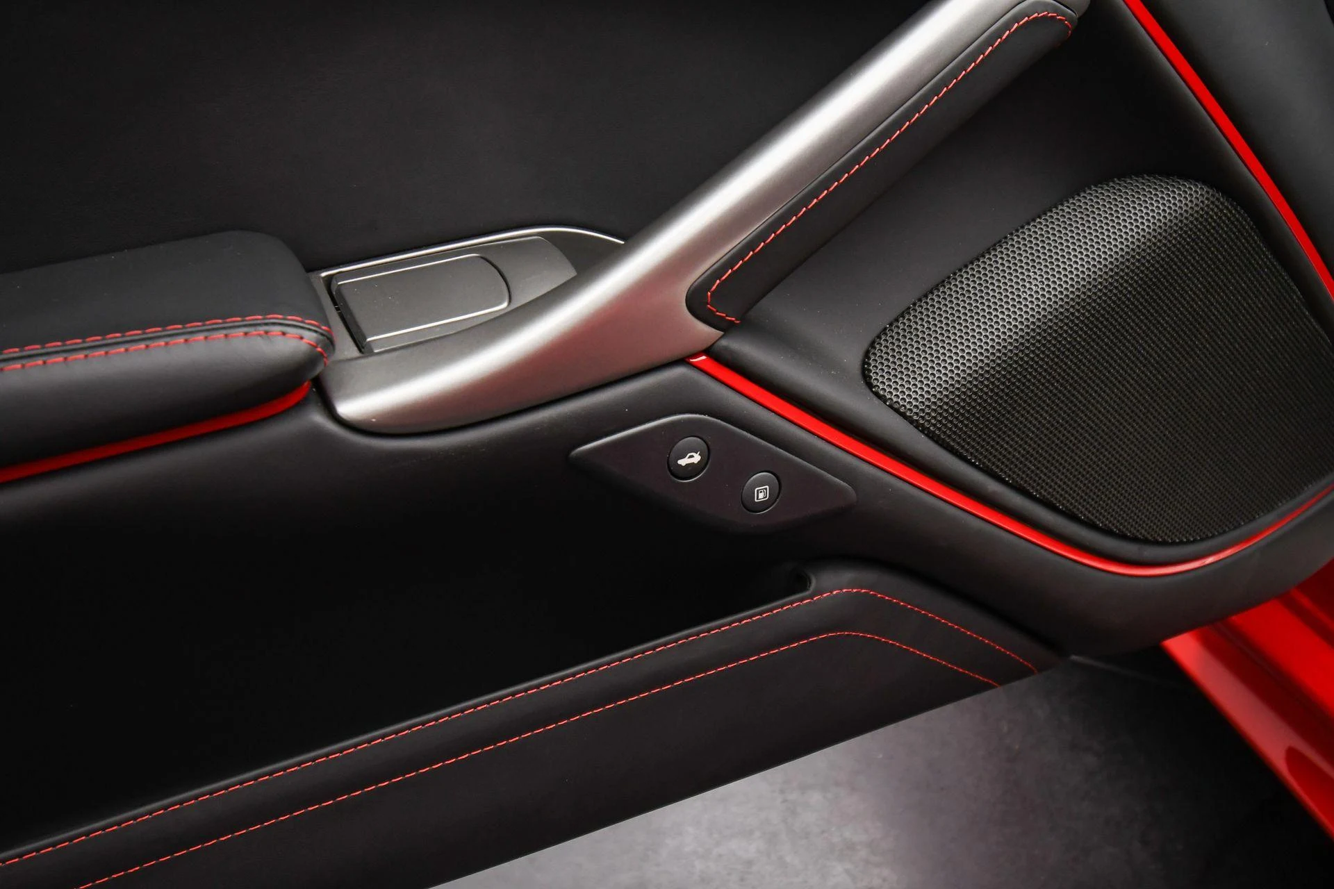 mph046_1332722622_Used_2017_Ferrari_F12_Berlinetta_1757454097_d02045ddee