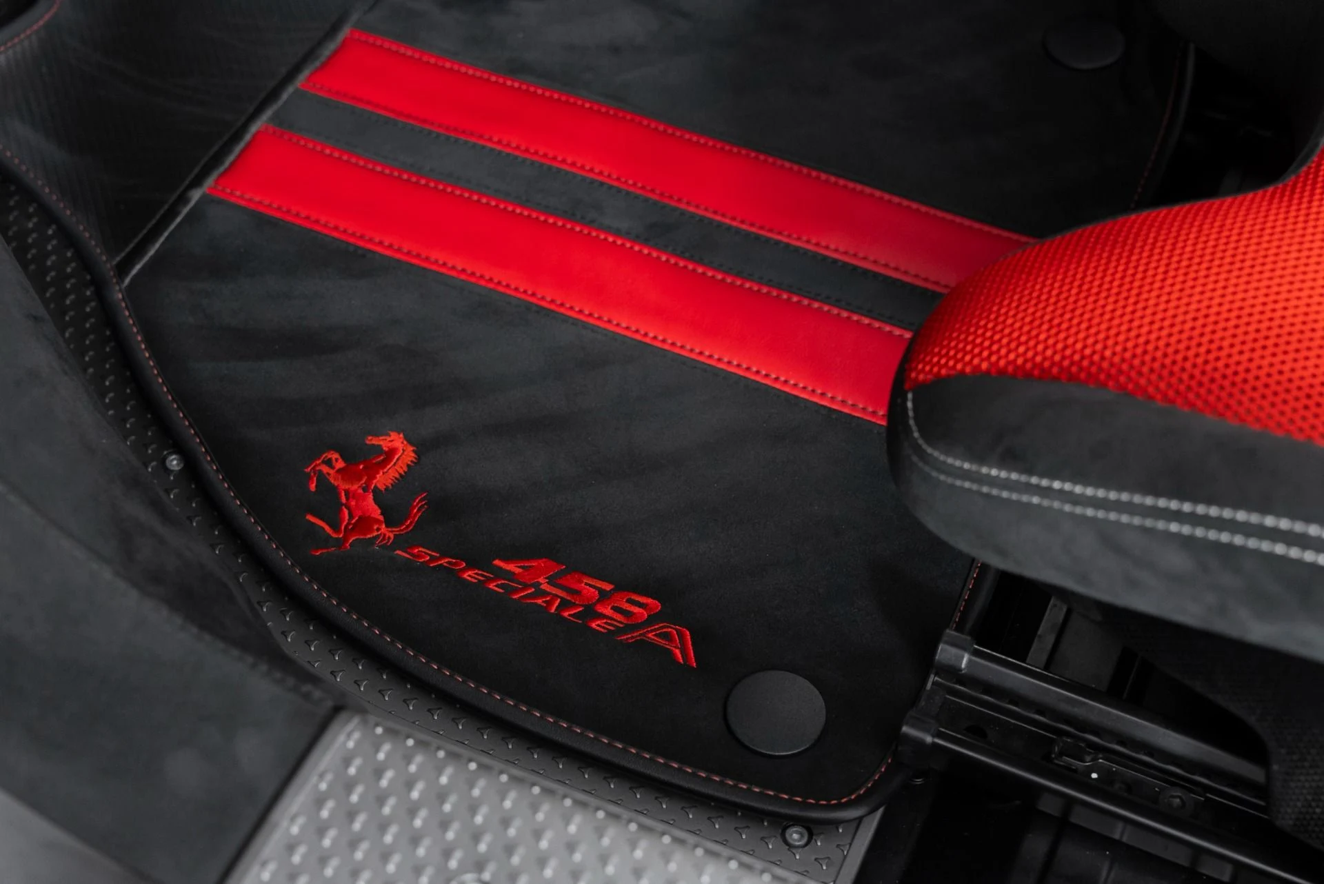 mph046_1336459980_Used_2015_Ferrari_458_Speciale_Aperta_1760122872_d3e697d610