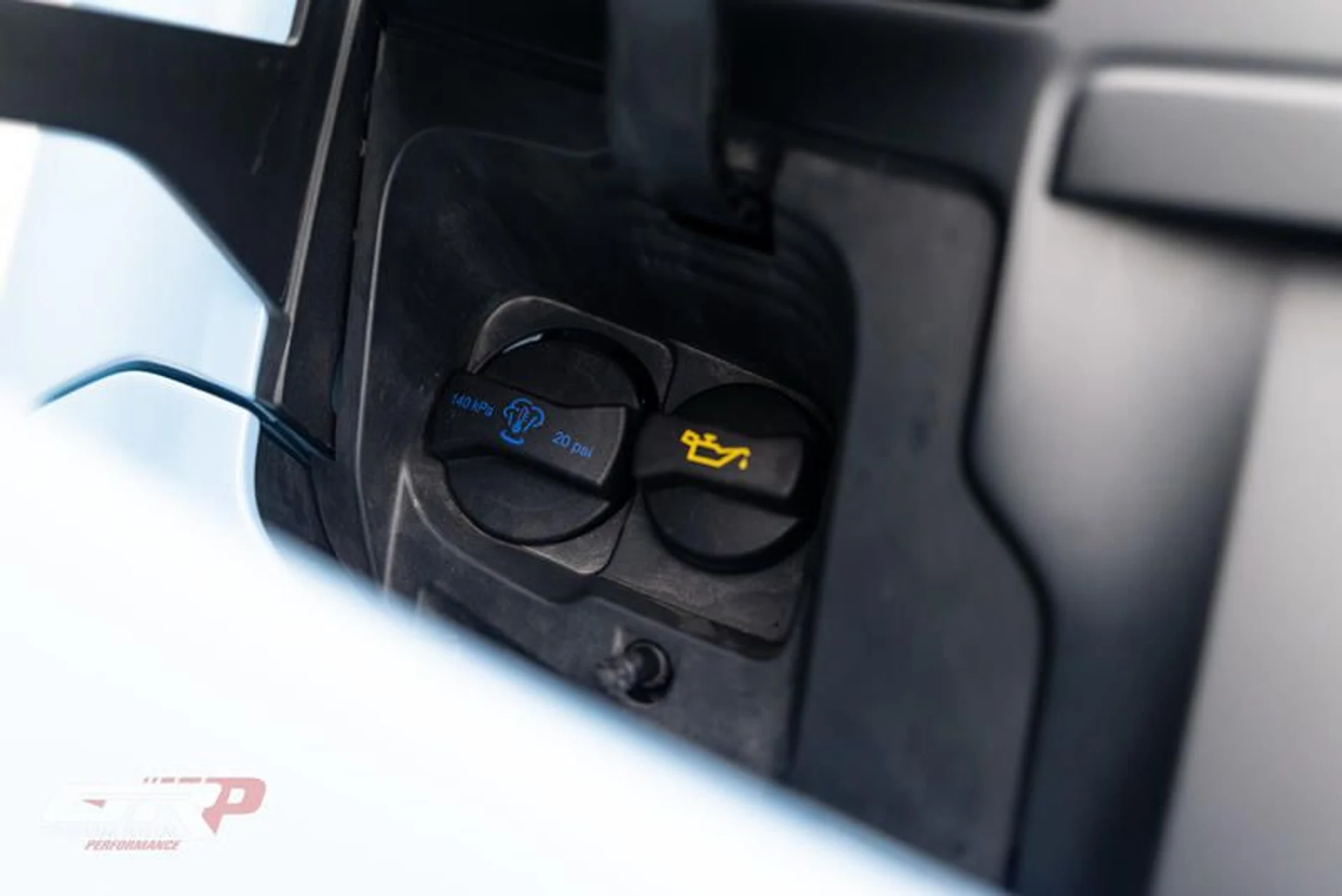 mph046_1345641814_B6555_B5_A_33_EE_4_D4_D_B9_B4_C41_E0869228_A_0f5e0635cc