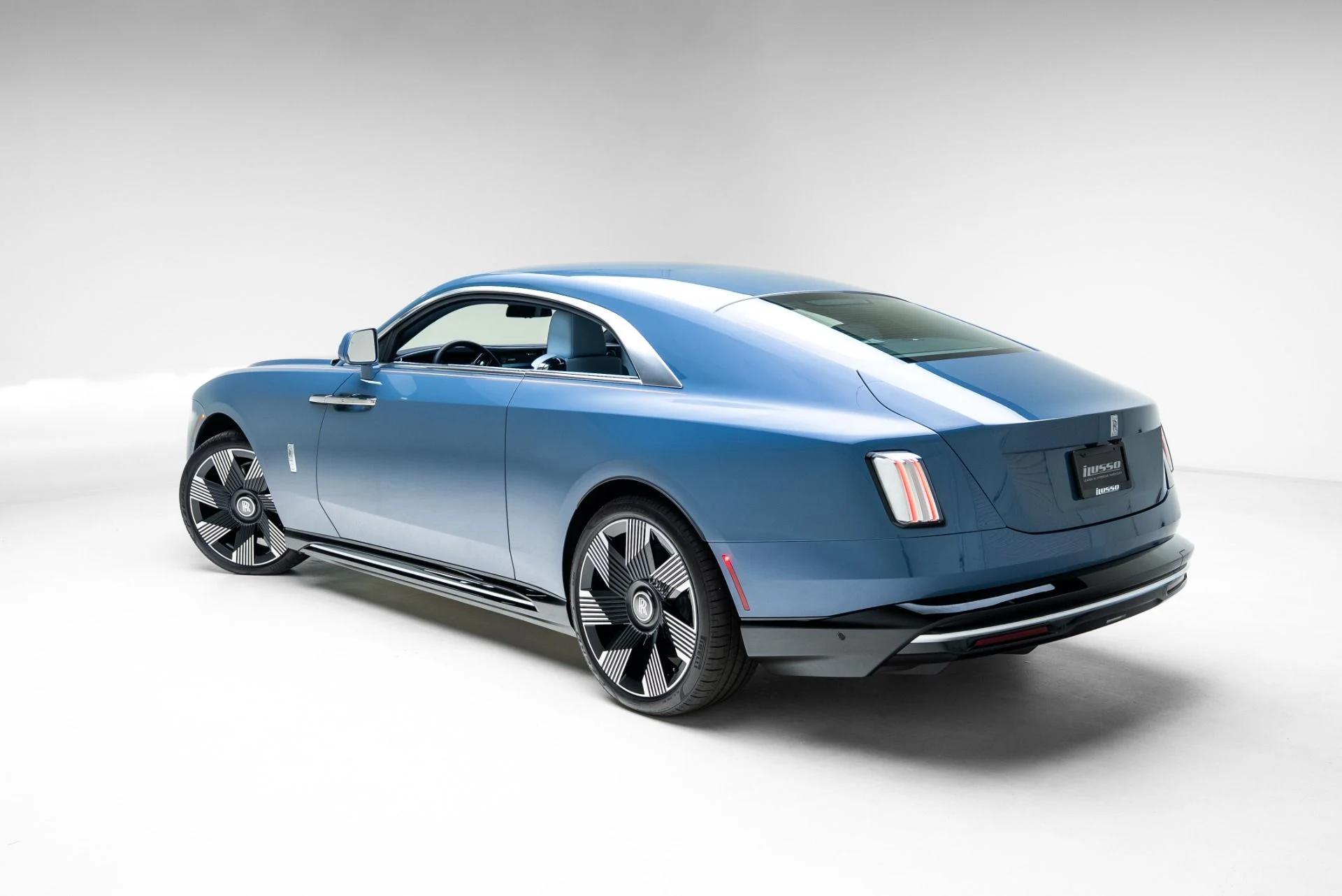 mph046_1366072800_Used_2024_Rolls_Royce_Spectre_1775065027_79f5043161