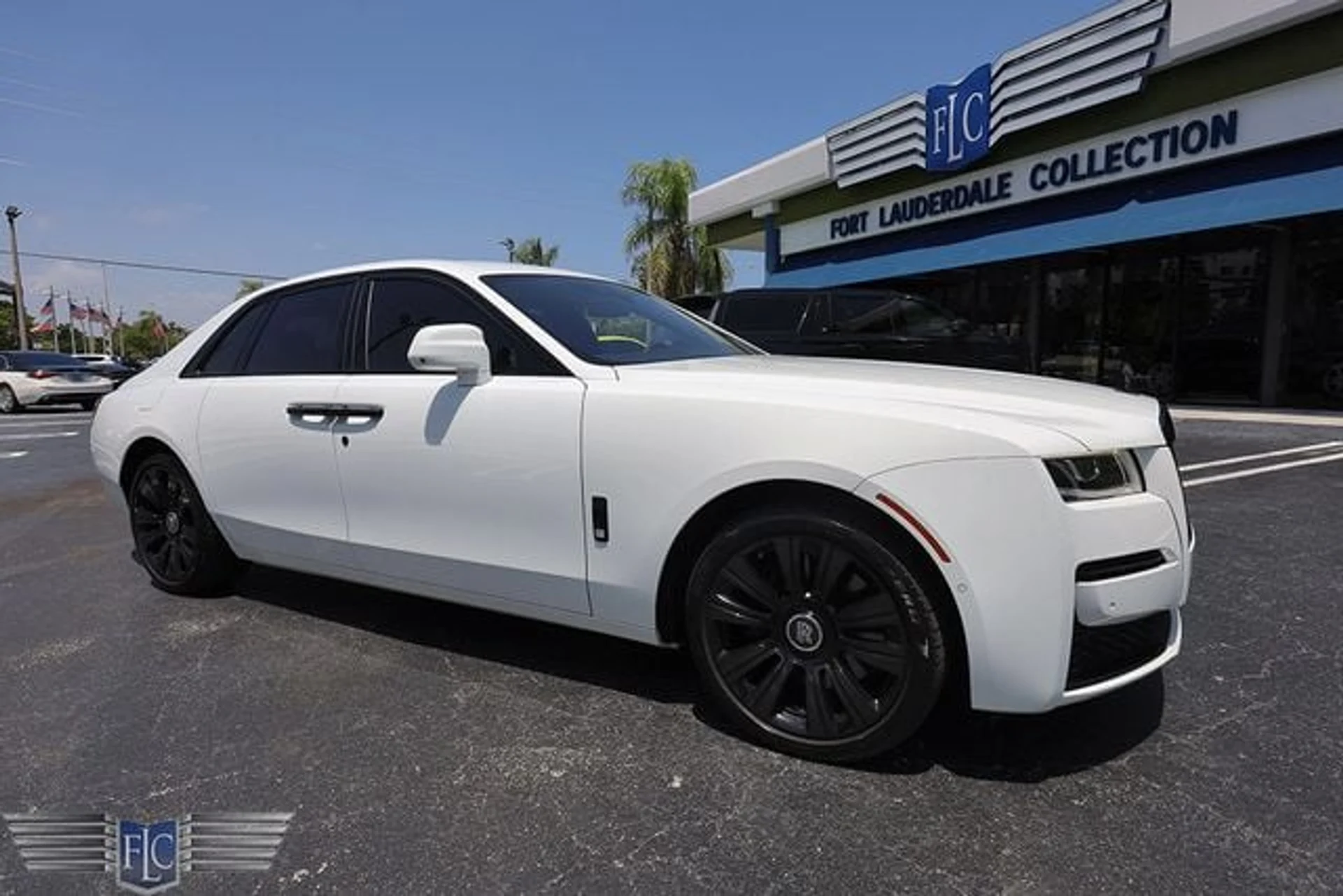 mph046_1367551588_used_2024_rolls_royce_ghost_sedan_6305_23068311_51_640_375b4d82c9