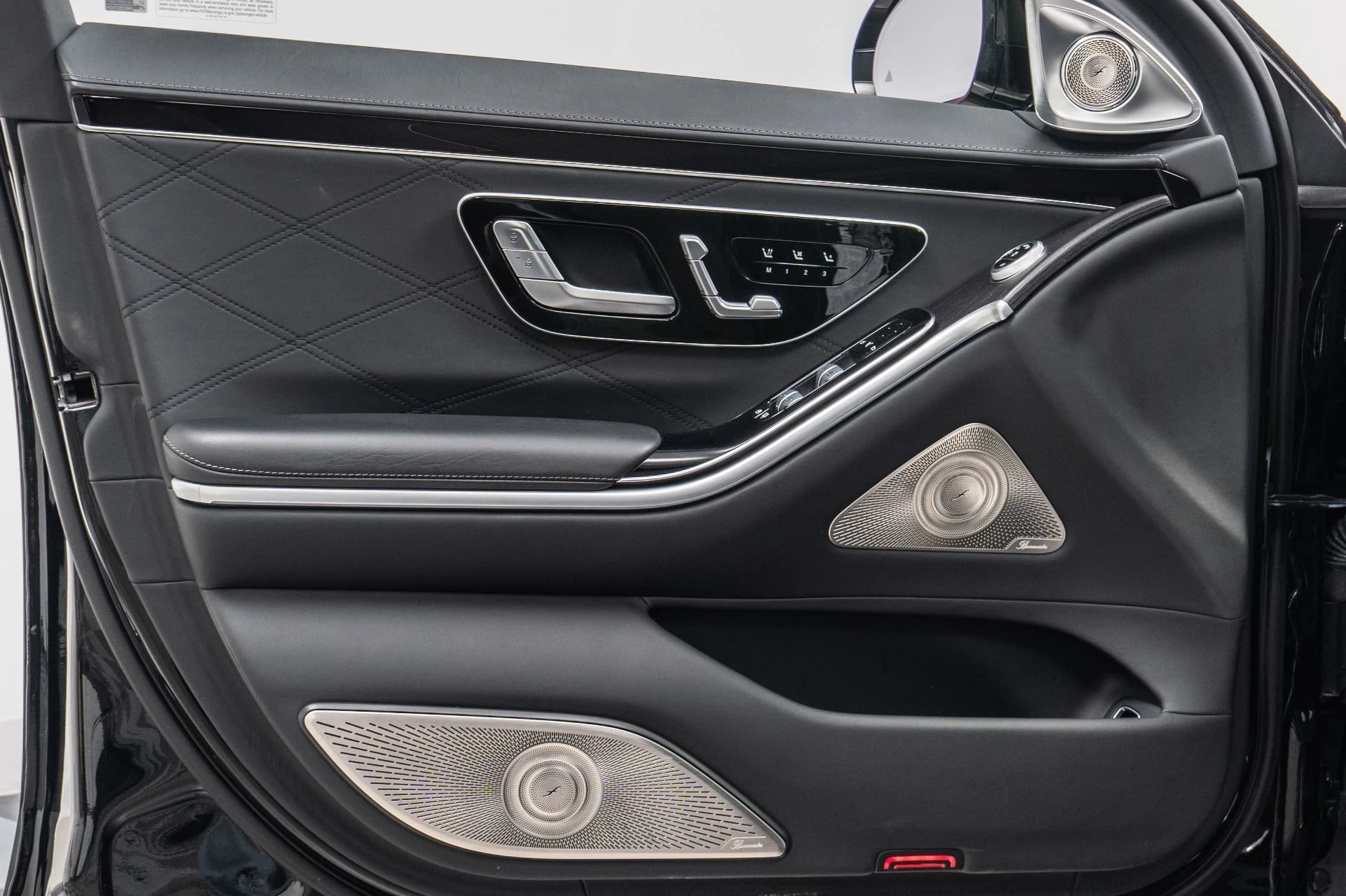 mph046_1371662270_Used_2022_Mercedes_Benz_Mercedes_Maybach_S_680_Executive_Rear_Seat_Package_V12_Power_Immense_Room_1774031494_3d08fc83d5