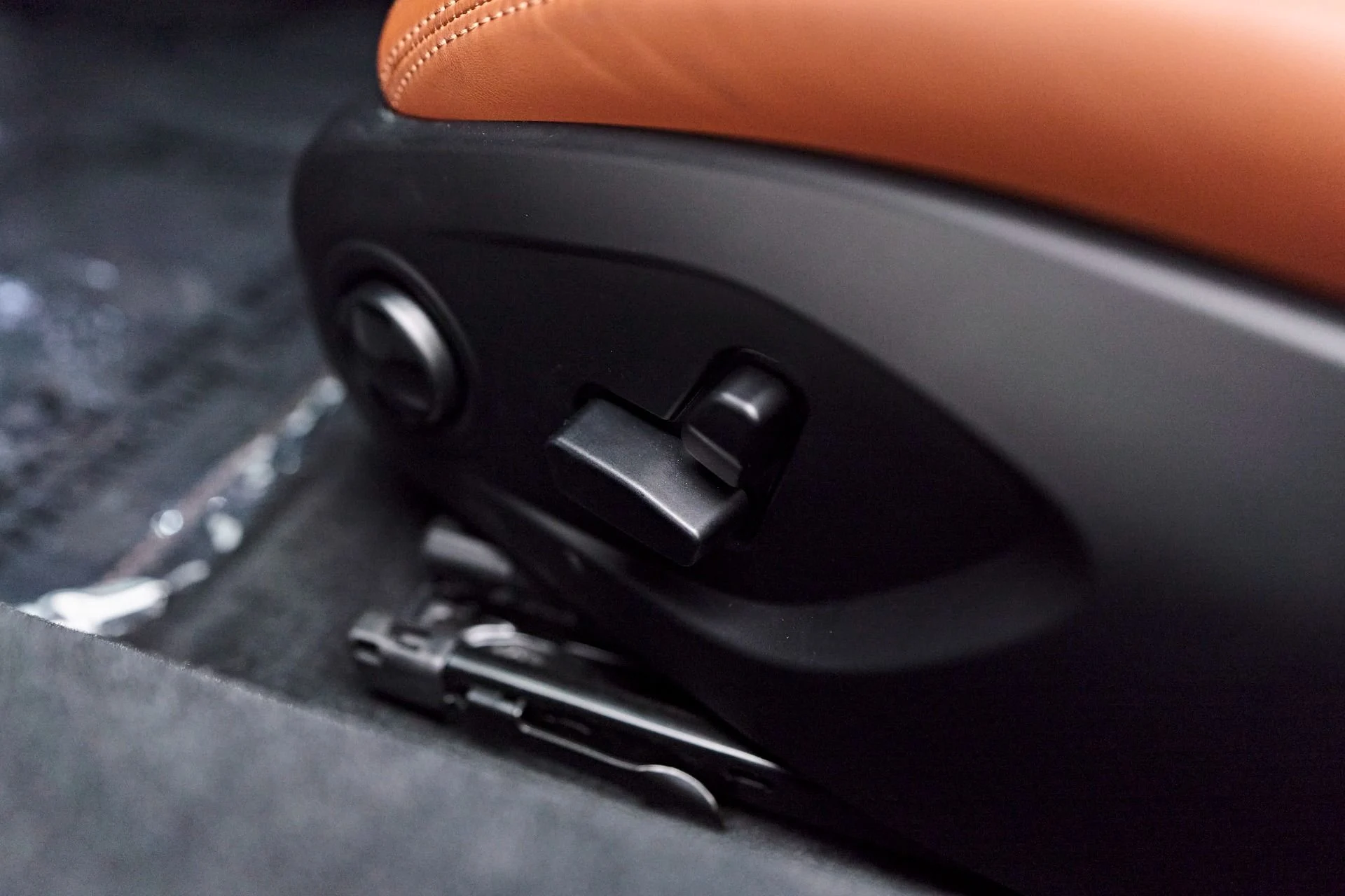 mph046_1382398918_Used_2023_Maserati_MC_20_Base_1721243405_a89f579994