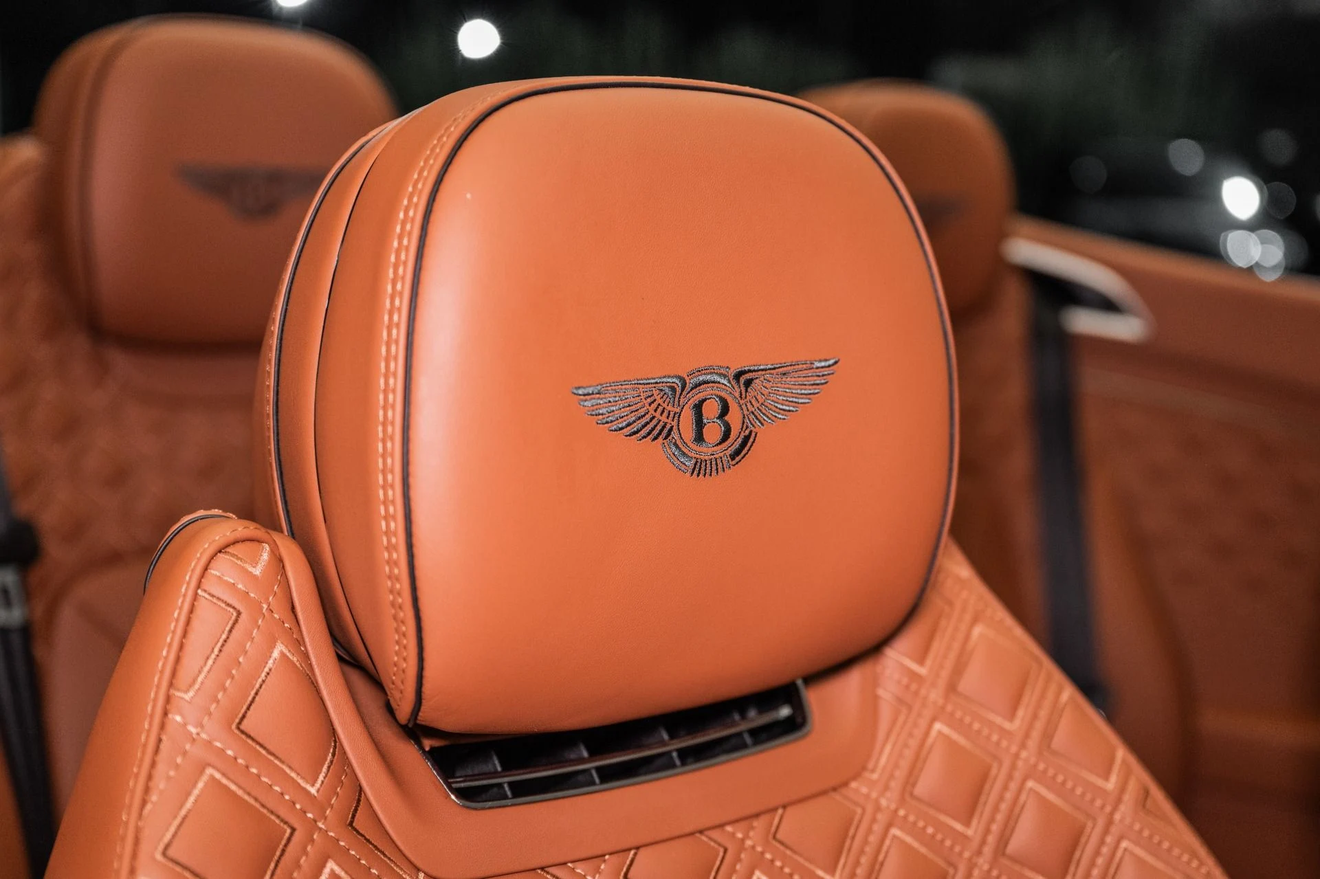 mph046_1391555545_Used_2022_Bentley_Continental_GTC_V8_1757170935_243da5124a