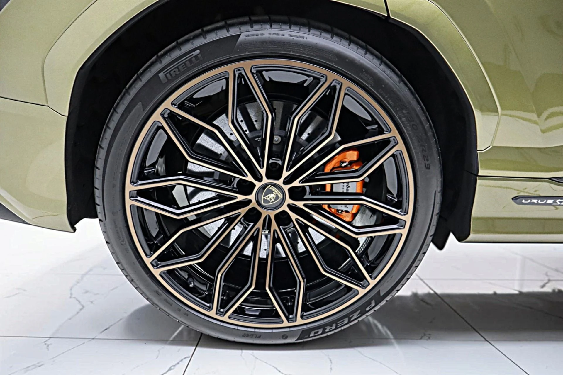 mph046_1396956186_Used_2026_Lamborghini_Urus_SE_a0f2b15475