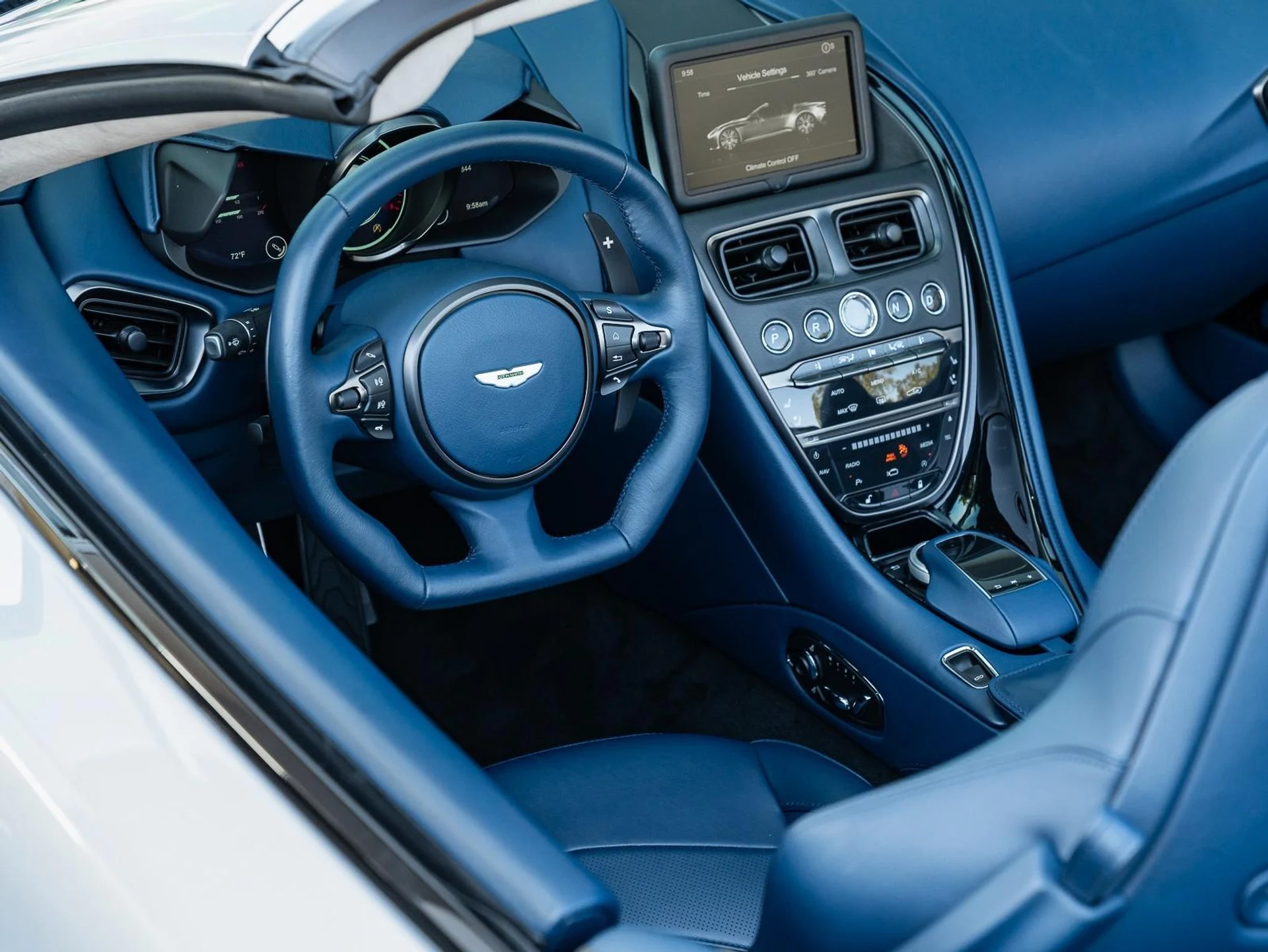 mph046_1406640843_Used_2020_Aston_Martin_DBS_Superleggera_1764795982_a25183c8bb