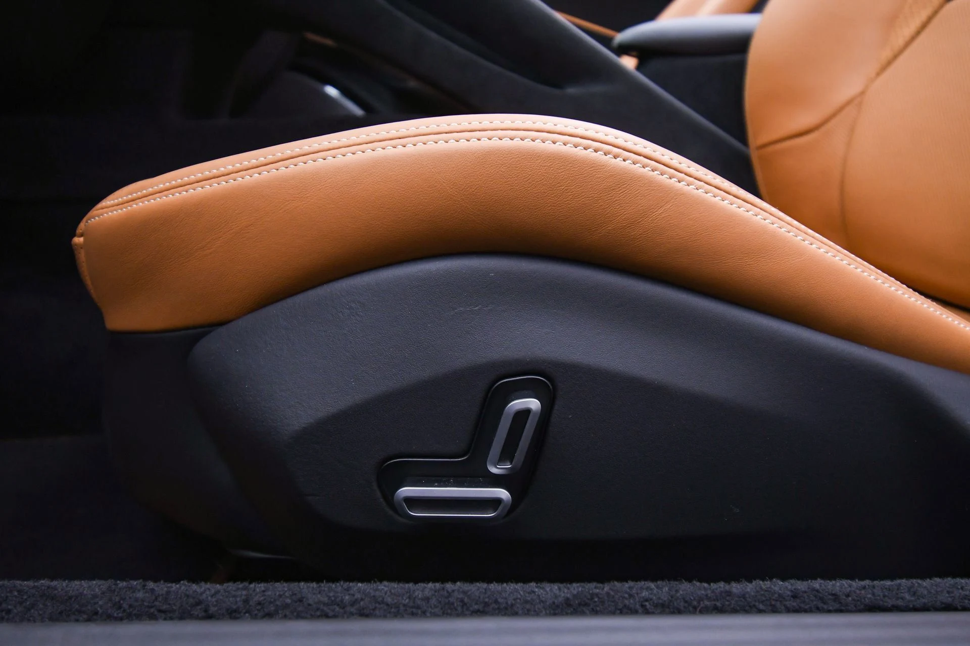 mph046_141108420_dcde86f3b4bb4516afe6bf9f5ebc4c44_7c5d6b83b3