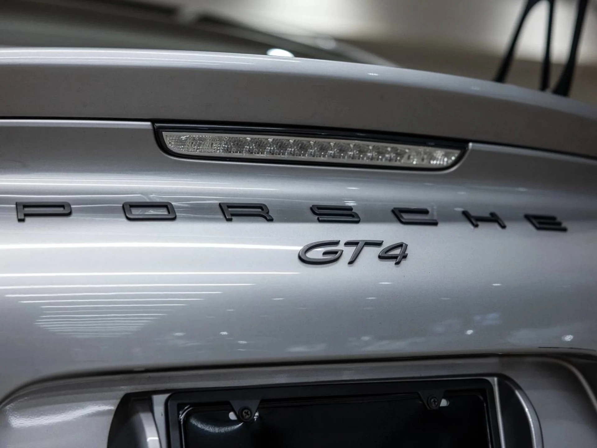 mph046_143886404_47_634aa9b997