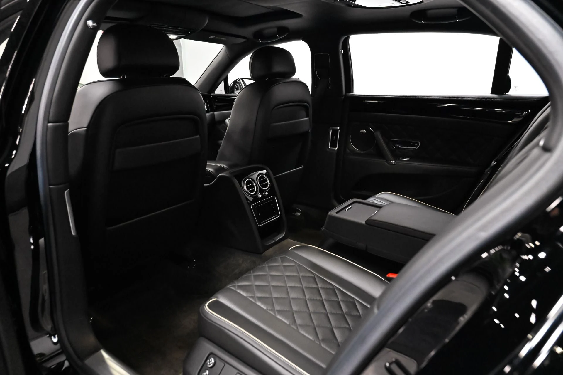 mph046_1472169866_Used_2017_Bentley_Mulsanne_1790362007_e40d5e1116