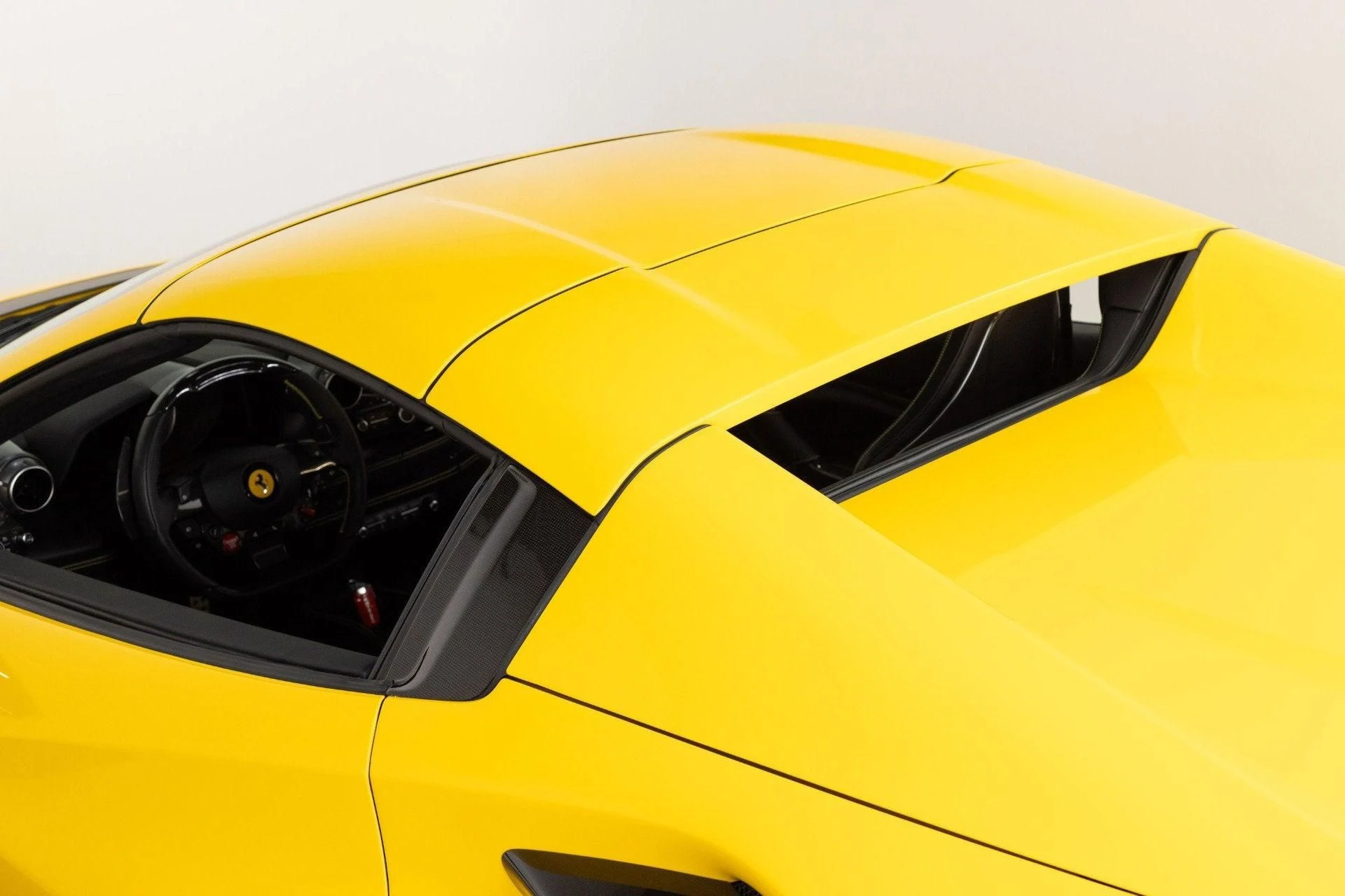 mph046_1480434963_Used_2021_Ferrari_F8_Spider_1778334415_8096c491ed