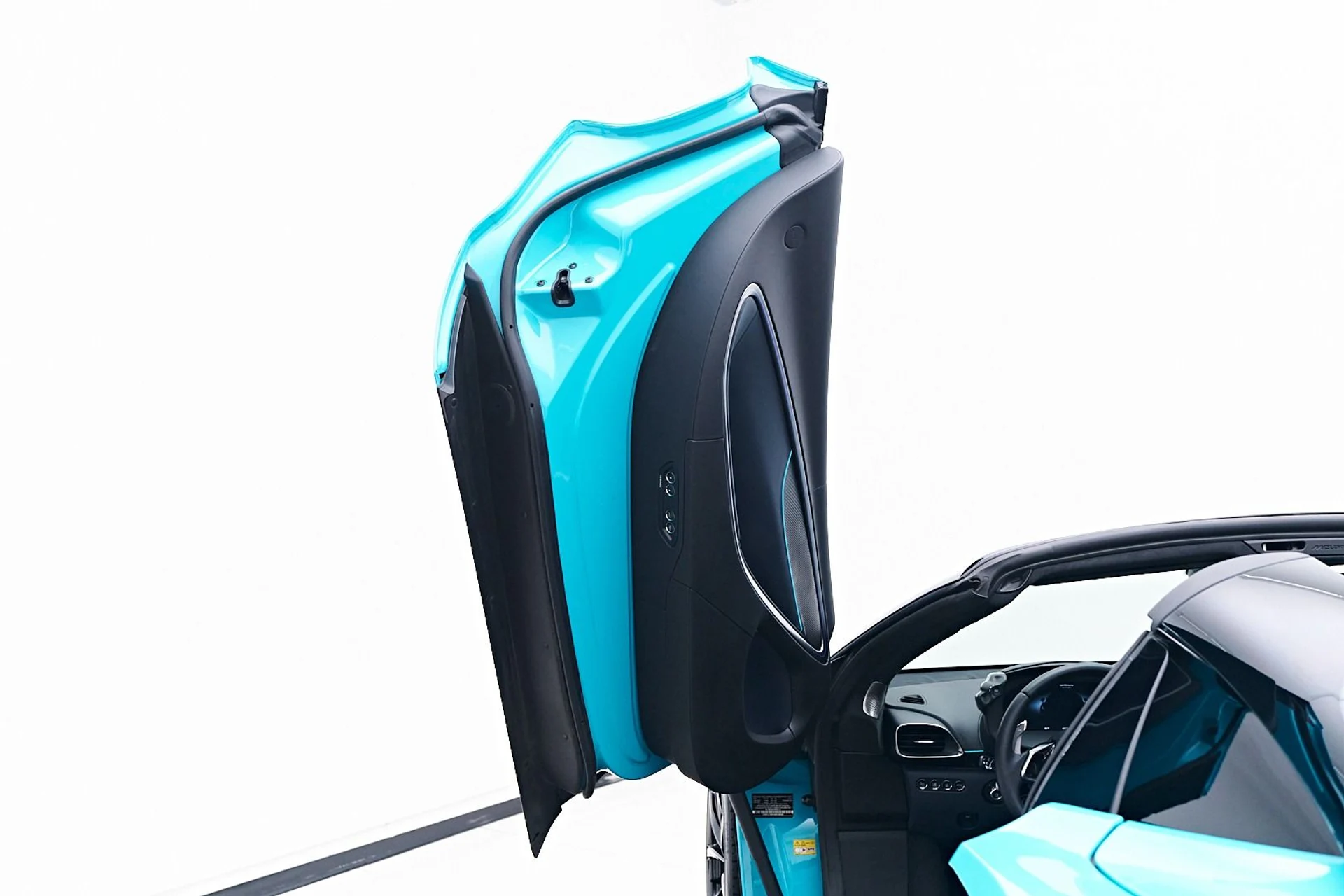 mph046_1489564772_Used_2025_Mc_Laren_Artura_Tech_Lux_1745952984_b6b03dfe66