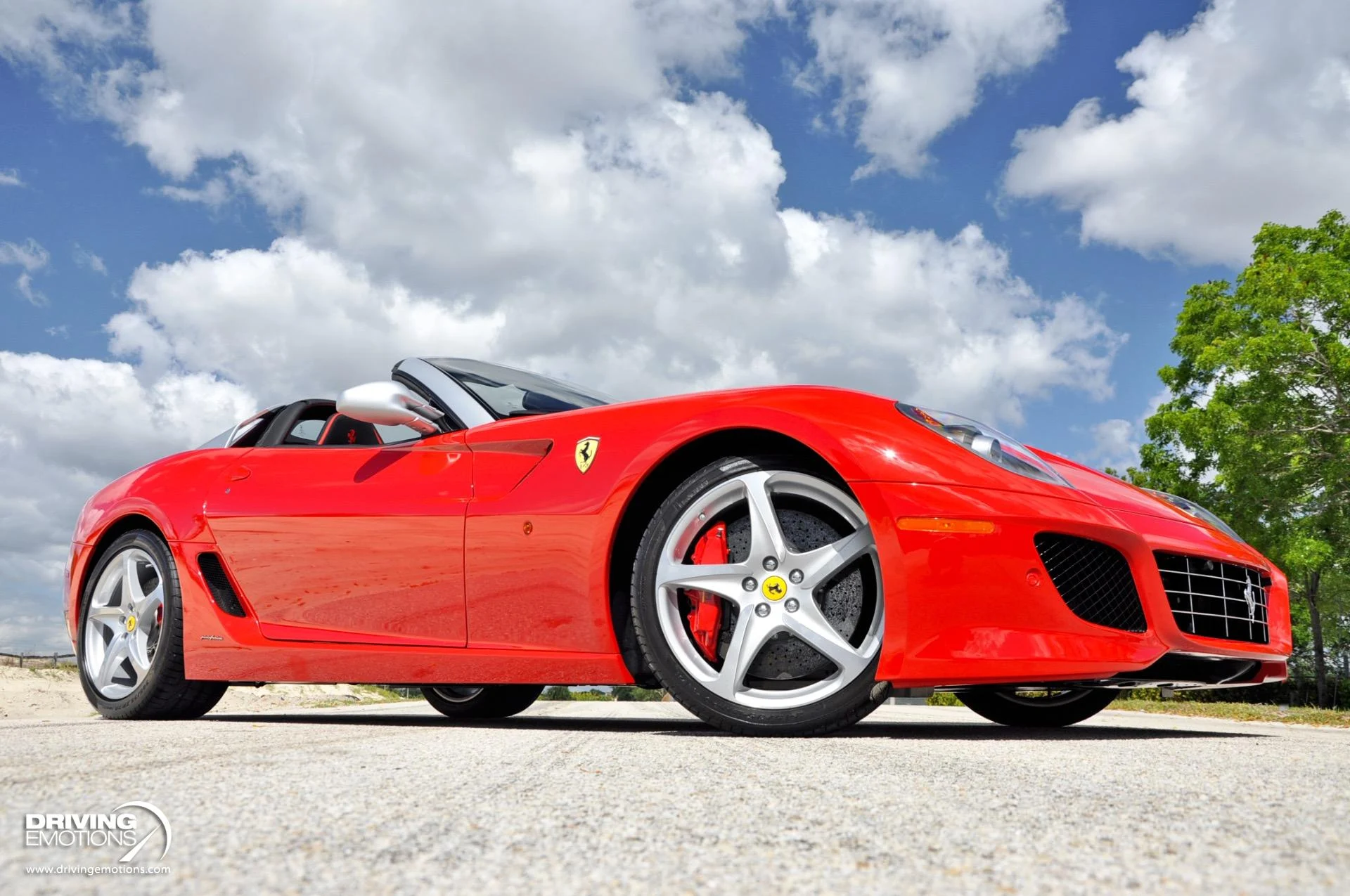 mph046_1494941409_438_p47_l_e2ca407648