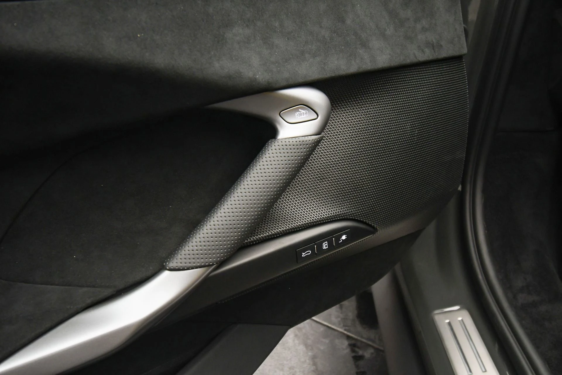 mph046_1525079040_079c918063b944d5b815c5cc5159ee28_4804daafa0