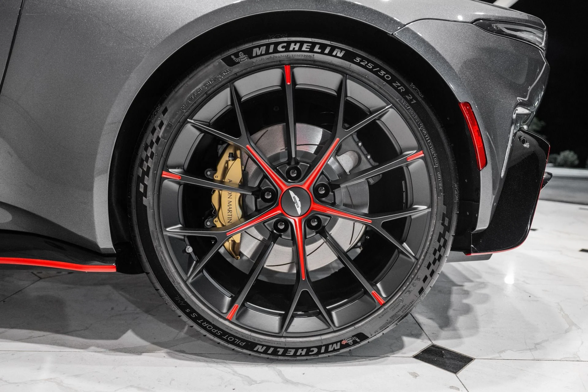 mph046_1544513674_New_2026_Aston_Martin_Vantage_S_1776402995_b026d6fe2e