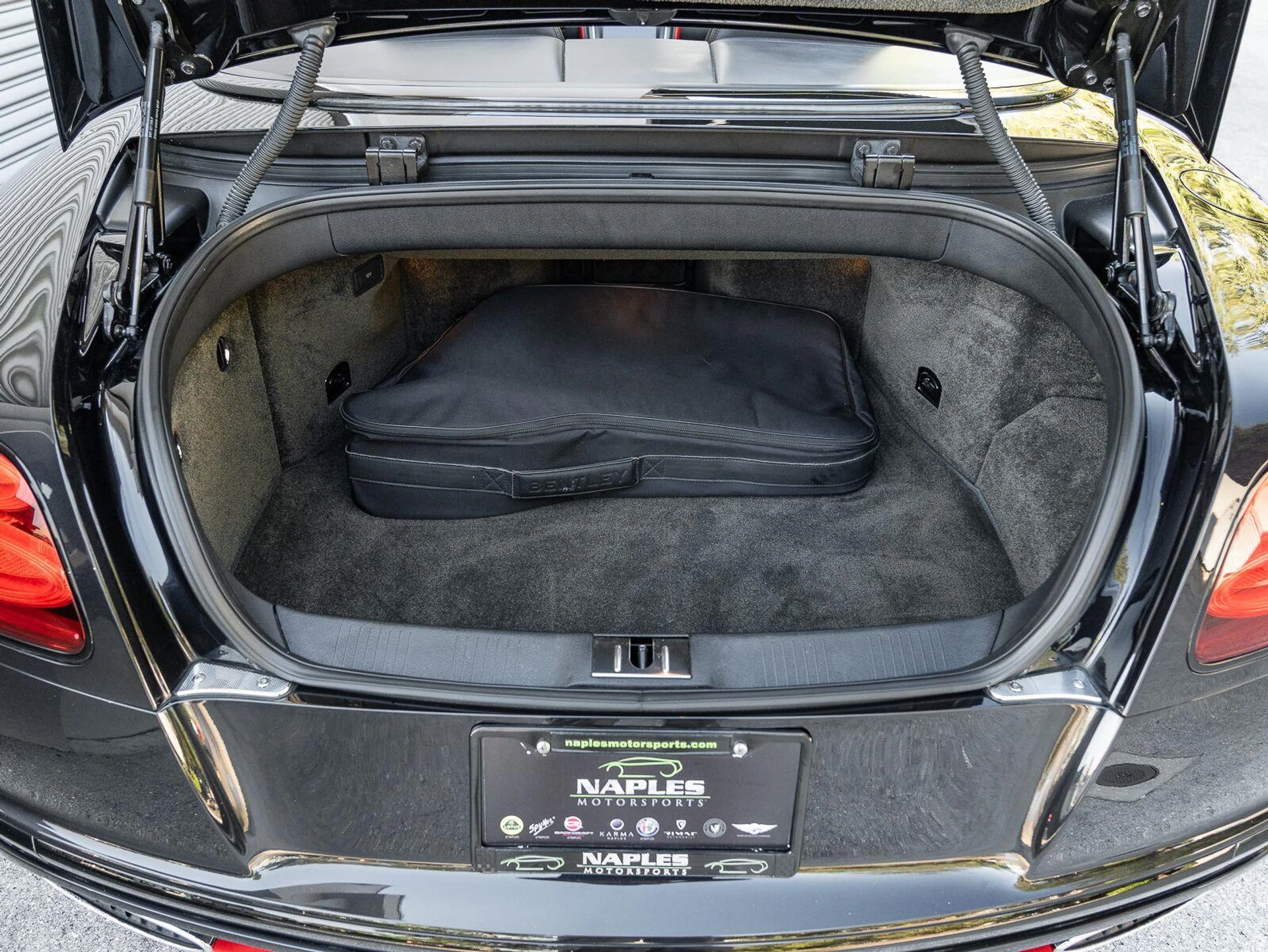 mph046_1546102009_Used_2017_Bentley_Continental_GT_Speed_1791926088_b9c9eff302