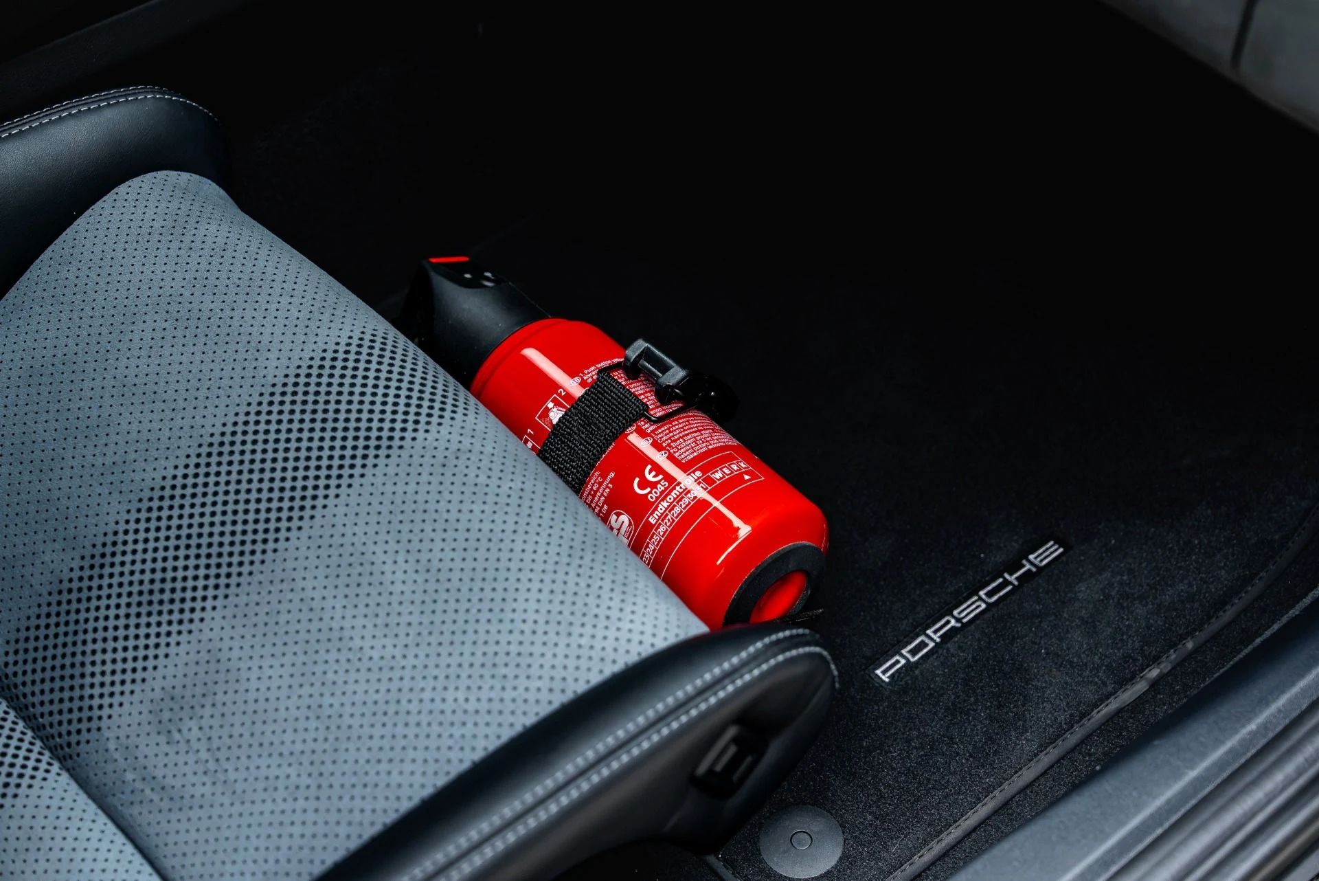 mph046_1548474671_Used_2023_Porsche_718_Cayman_GT_4_RS_1785194114_6e4f578a67