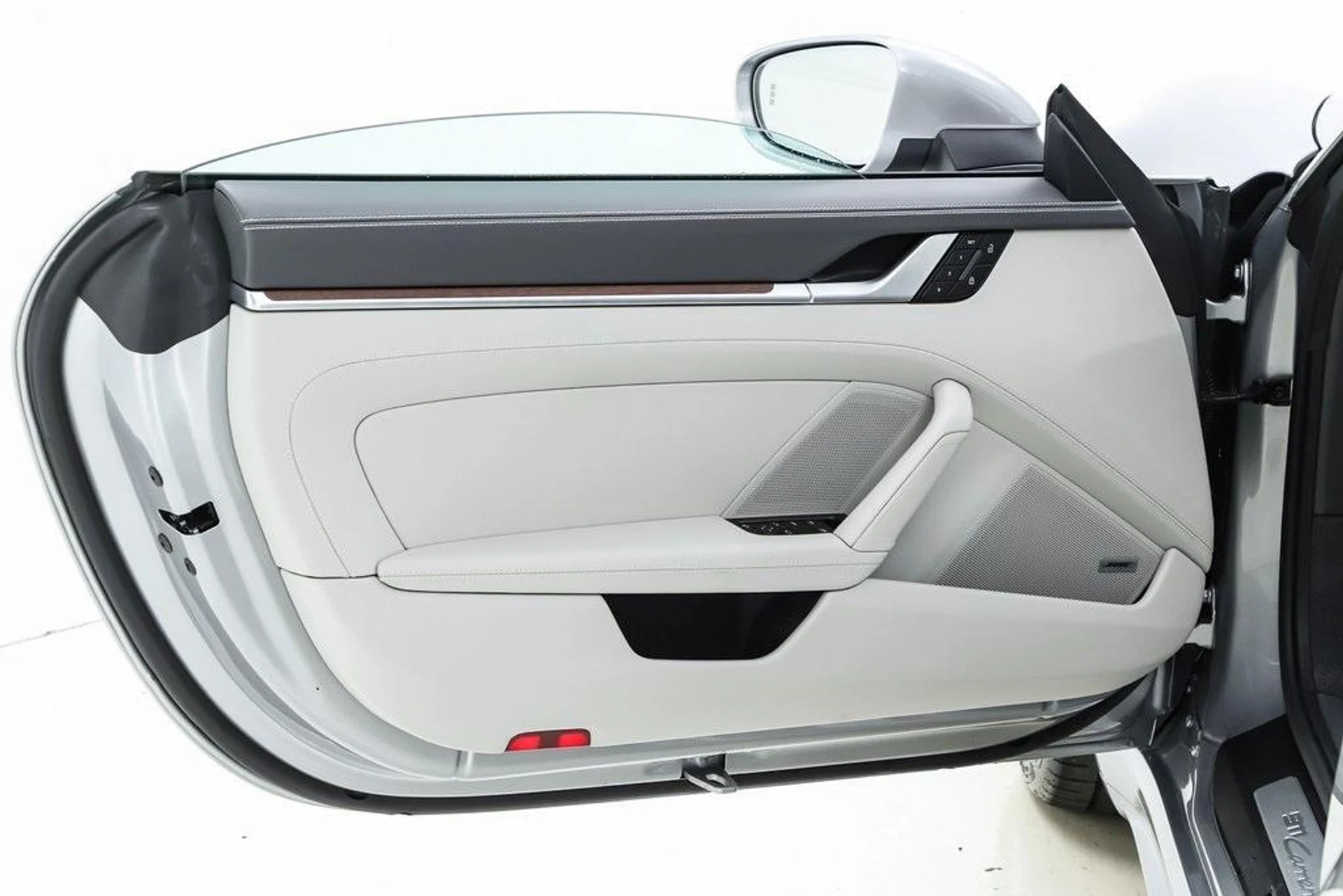 mph046_1557904793_2fi_J1_ORA_Wop_M_k_M_Gy_M1h_D_Mj_M80_02e31effe2